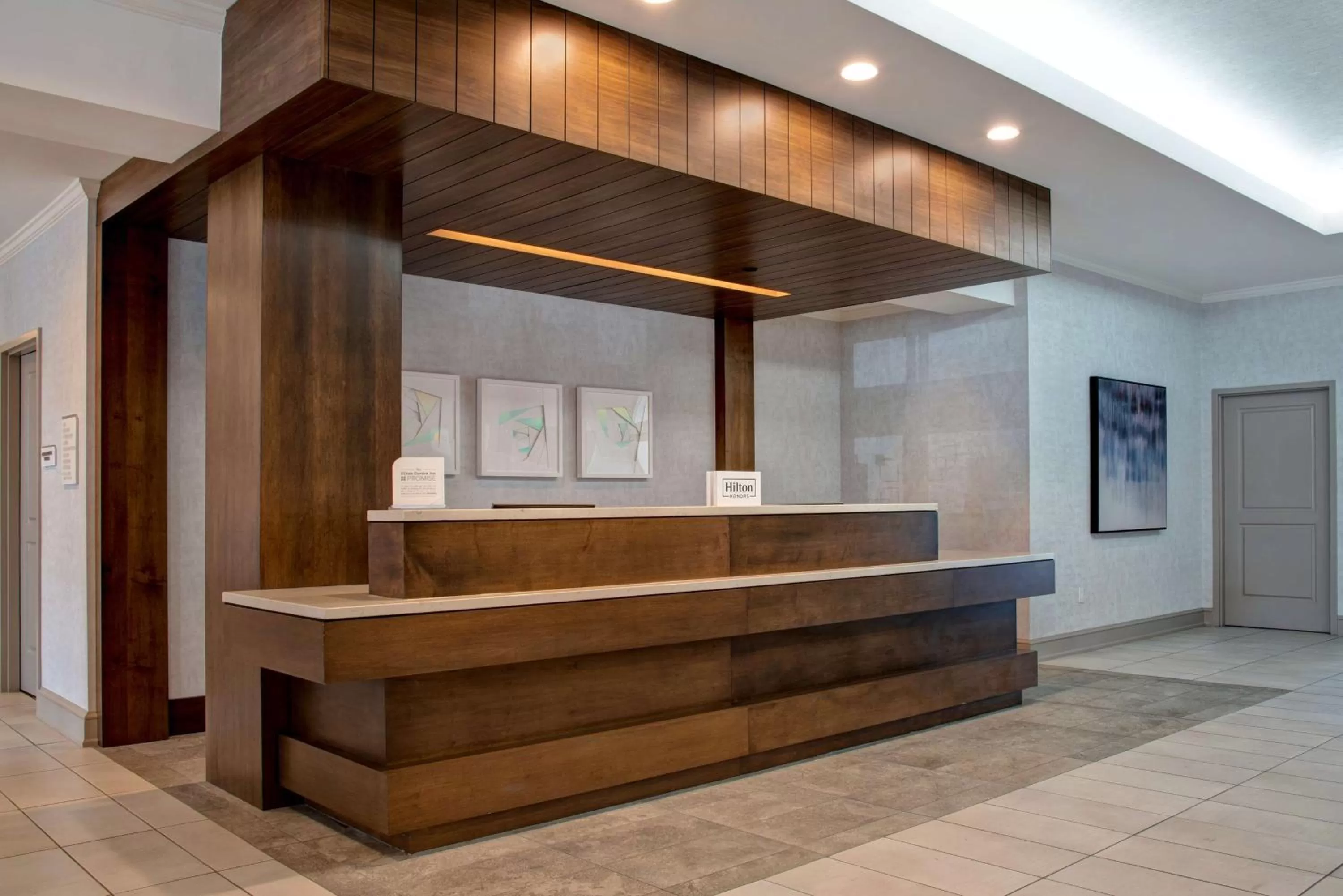 Lobby or reception in Hilton Garden Inn Kansas City/Kansas