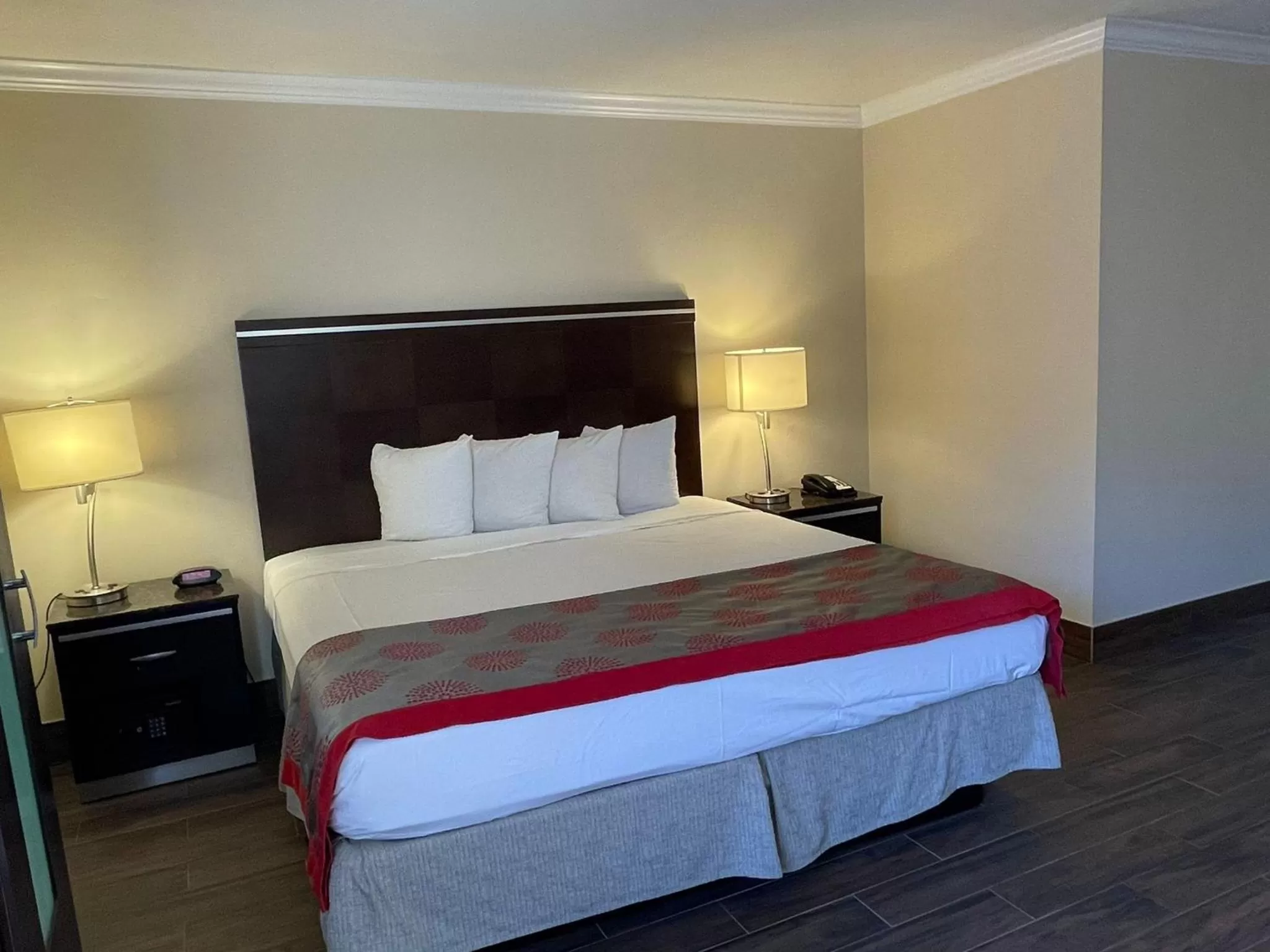 Bed in Ramada by Wyndham San Diego Poway Miramar
