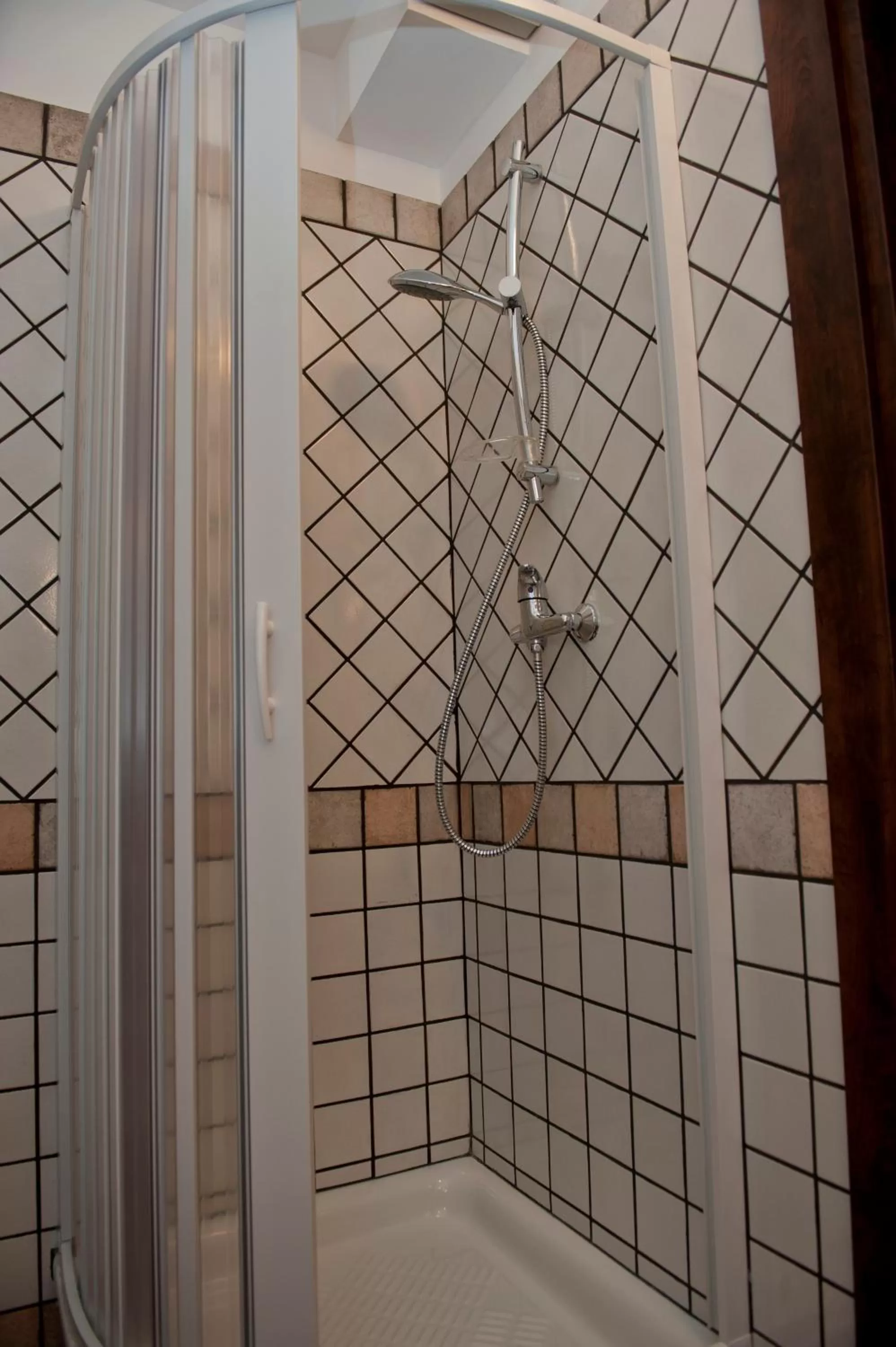 Shower in Borgo Lamurese