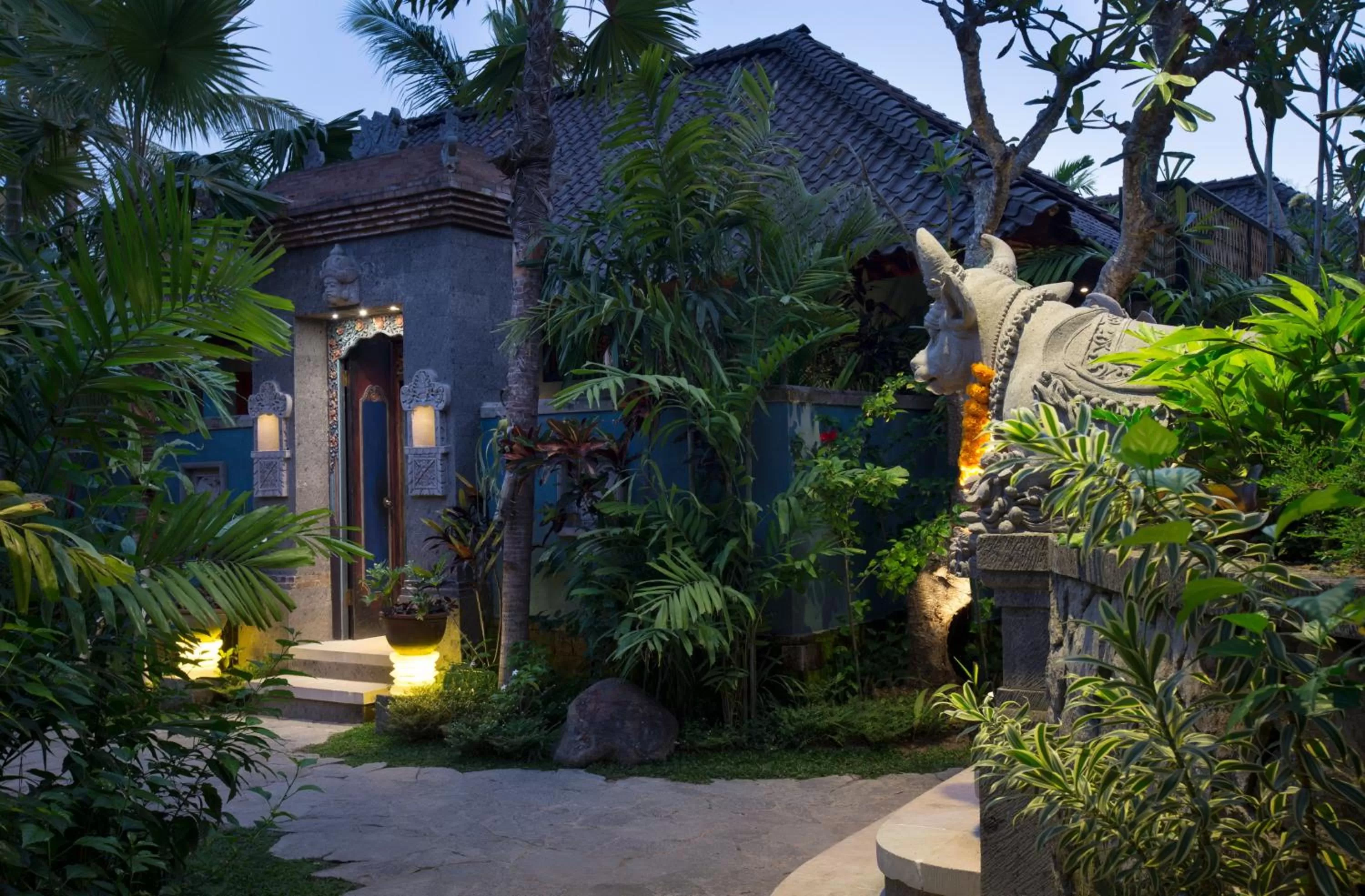 Garden in Dwaraka The Royal Villas