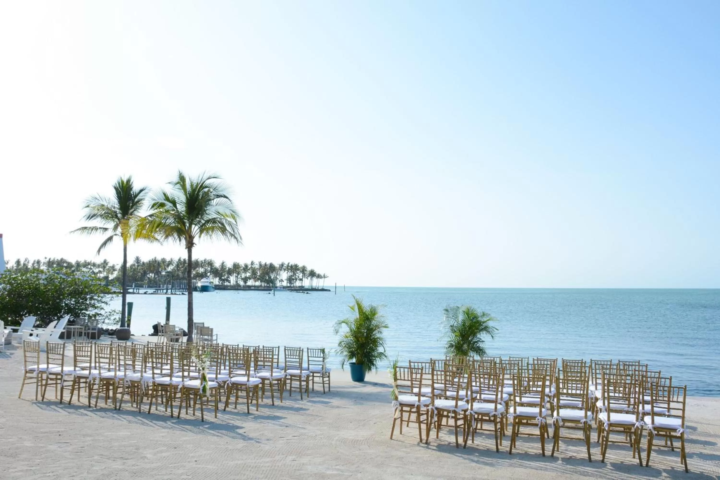 Beach in Courtyard by Marriott Faro Blanco Resort