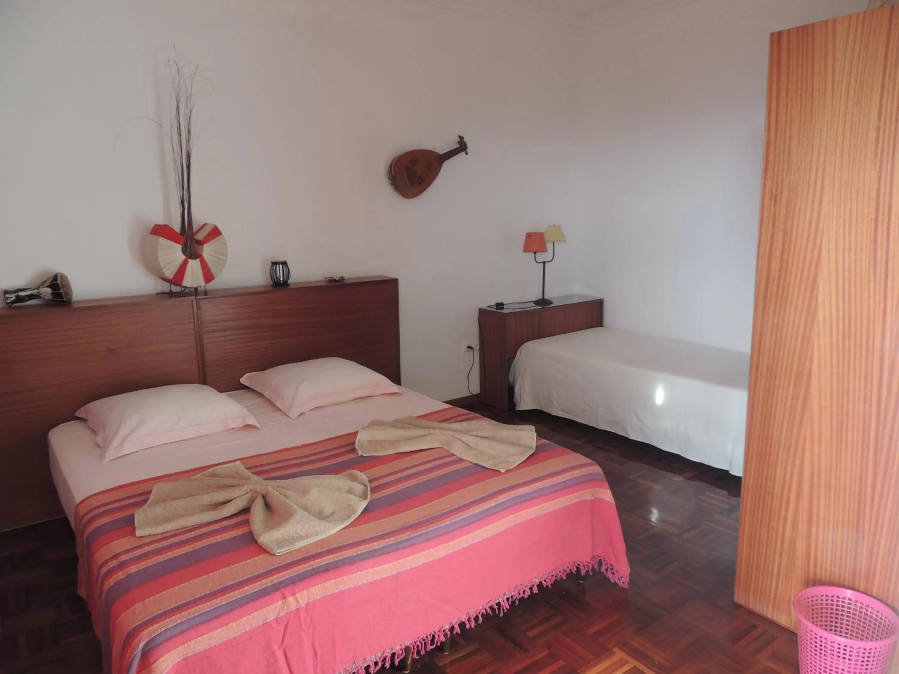 Photo of the whole room, Bed in O Jardim do Vinho