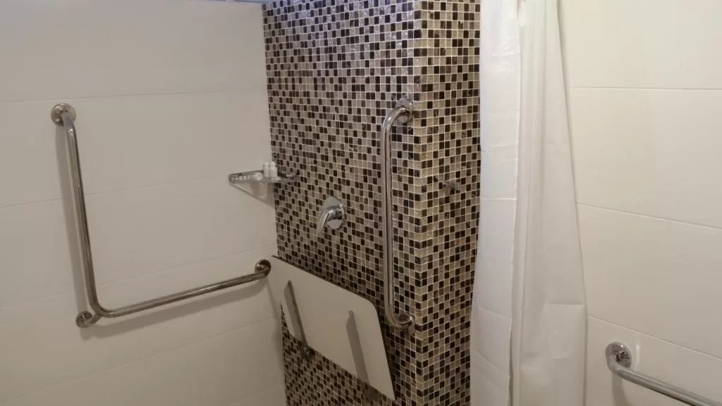 Alta Reggia Plaza Hotel