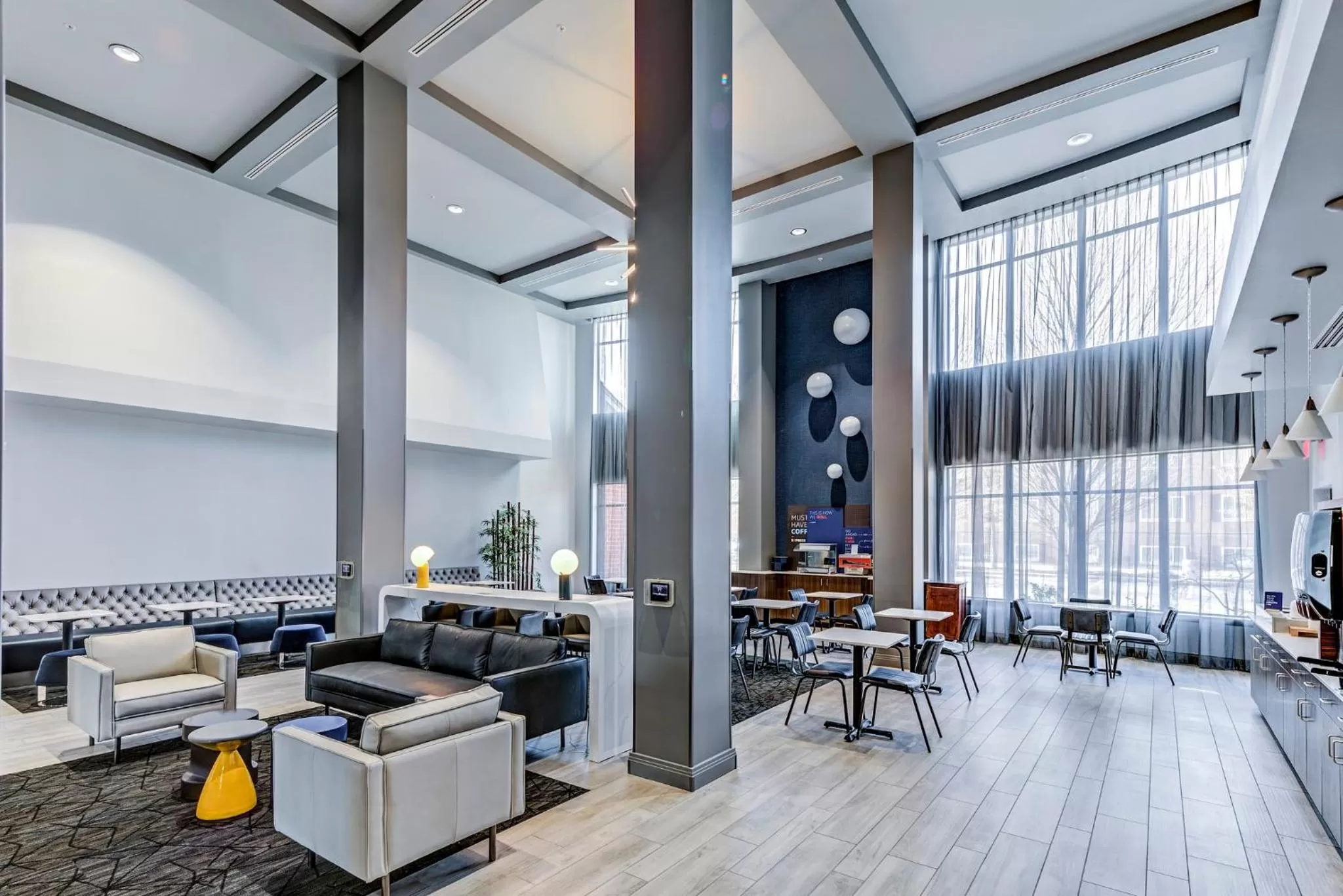 Breakfast in Holiday Inn Express Hotel & Suites Ohio State University- OSU Medical Center by IHG