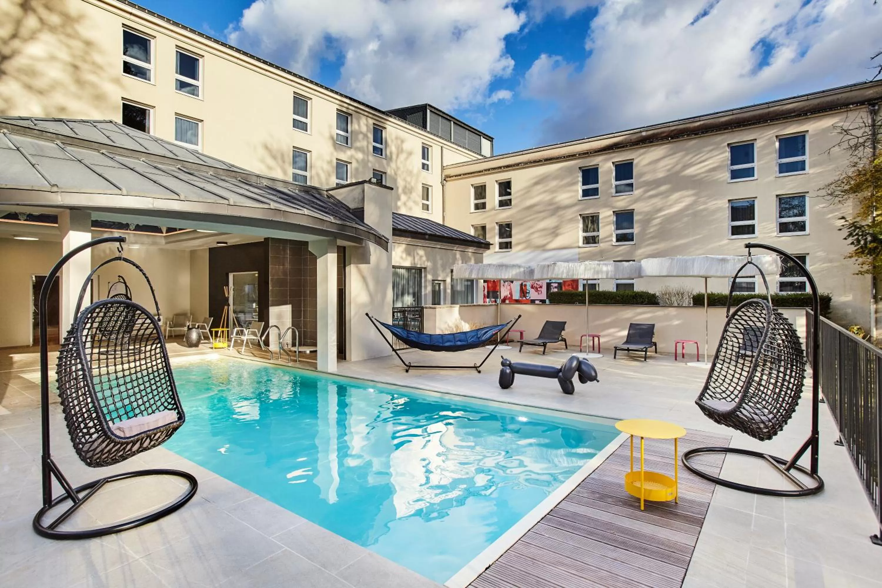 Patio, Swimming Pool in Mercure Château de Fontainebleau