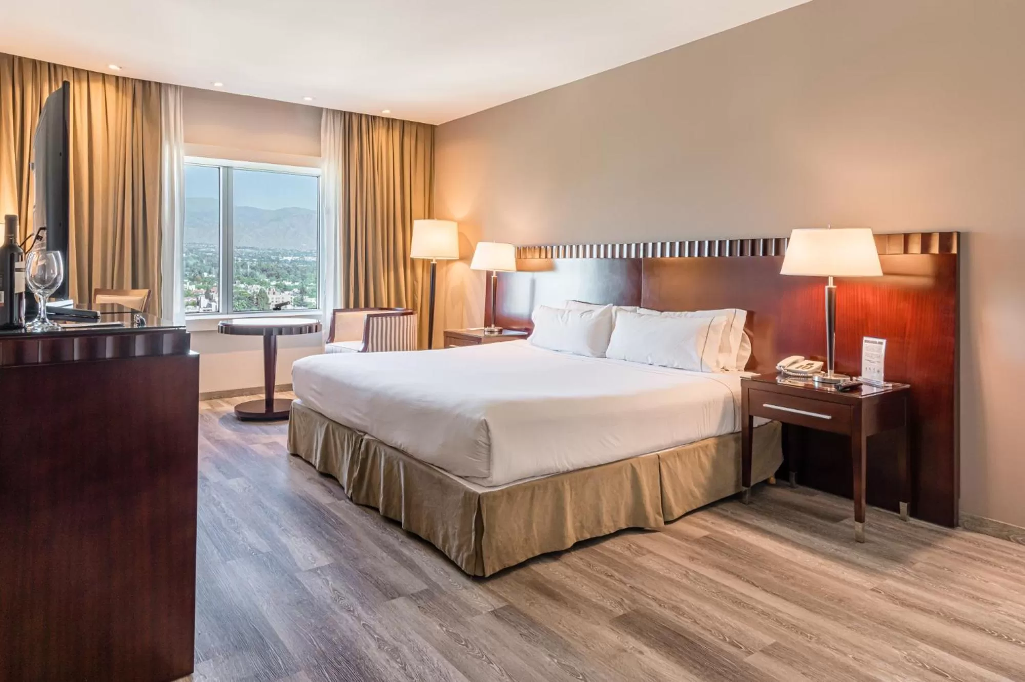 Property building, Bed in DiplomaticHotel