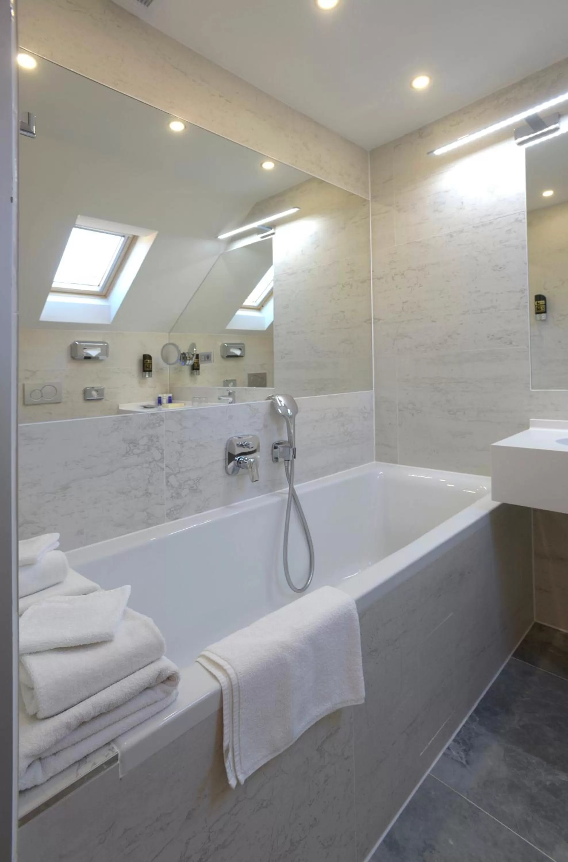 Bathroom in Hotel Grand