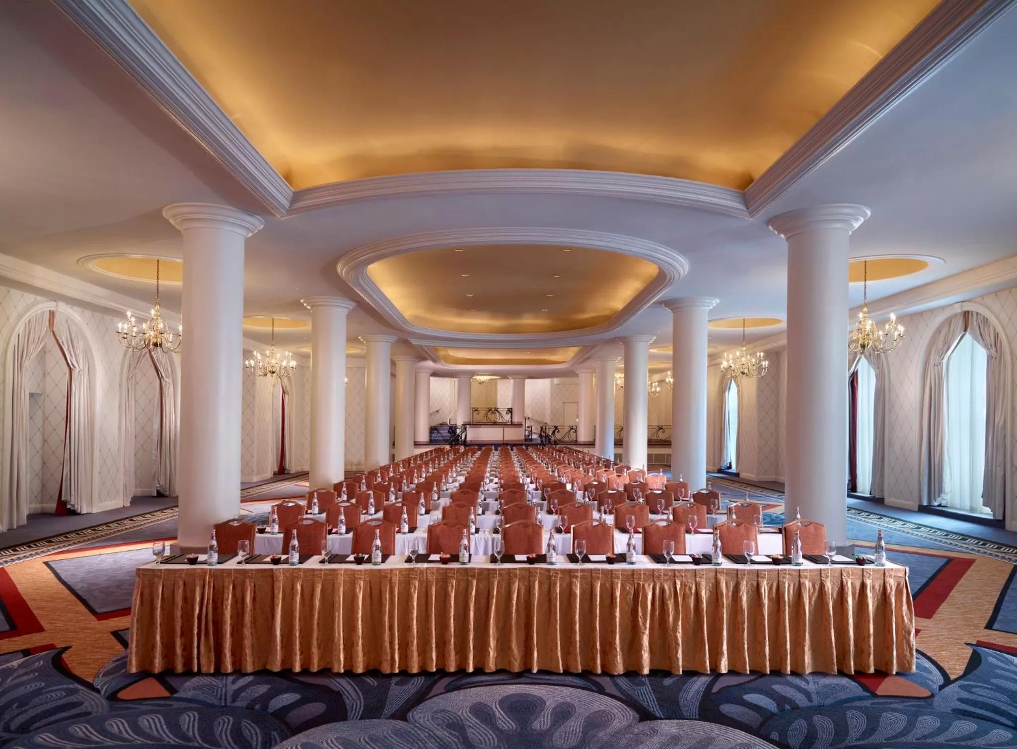 Banquet/Function facilities in Omni Shoreham Hotel