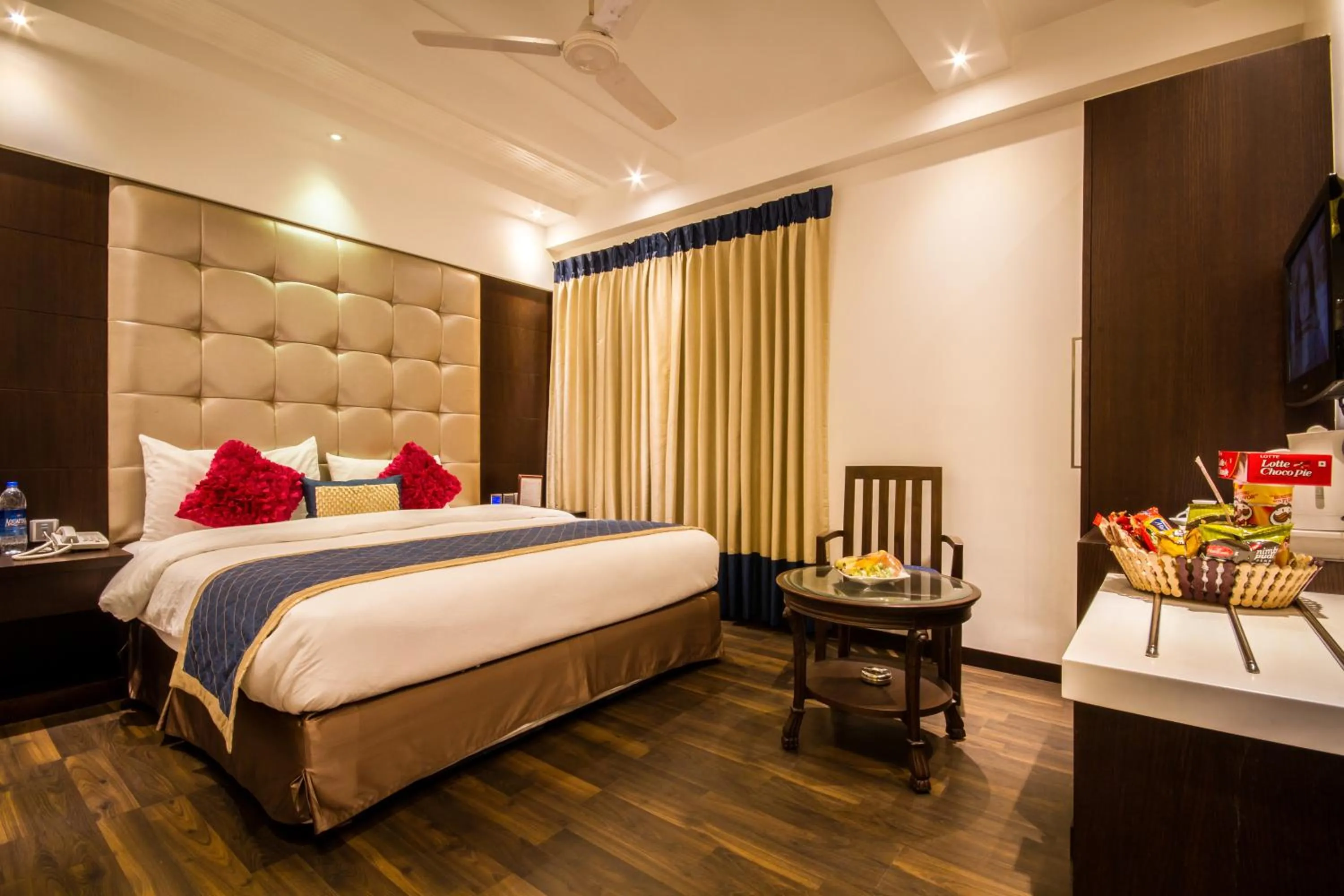 Bed in Hotel Grand Godwin - Near New Delhi Railway Station - Paharganj