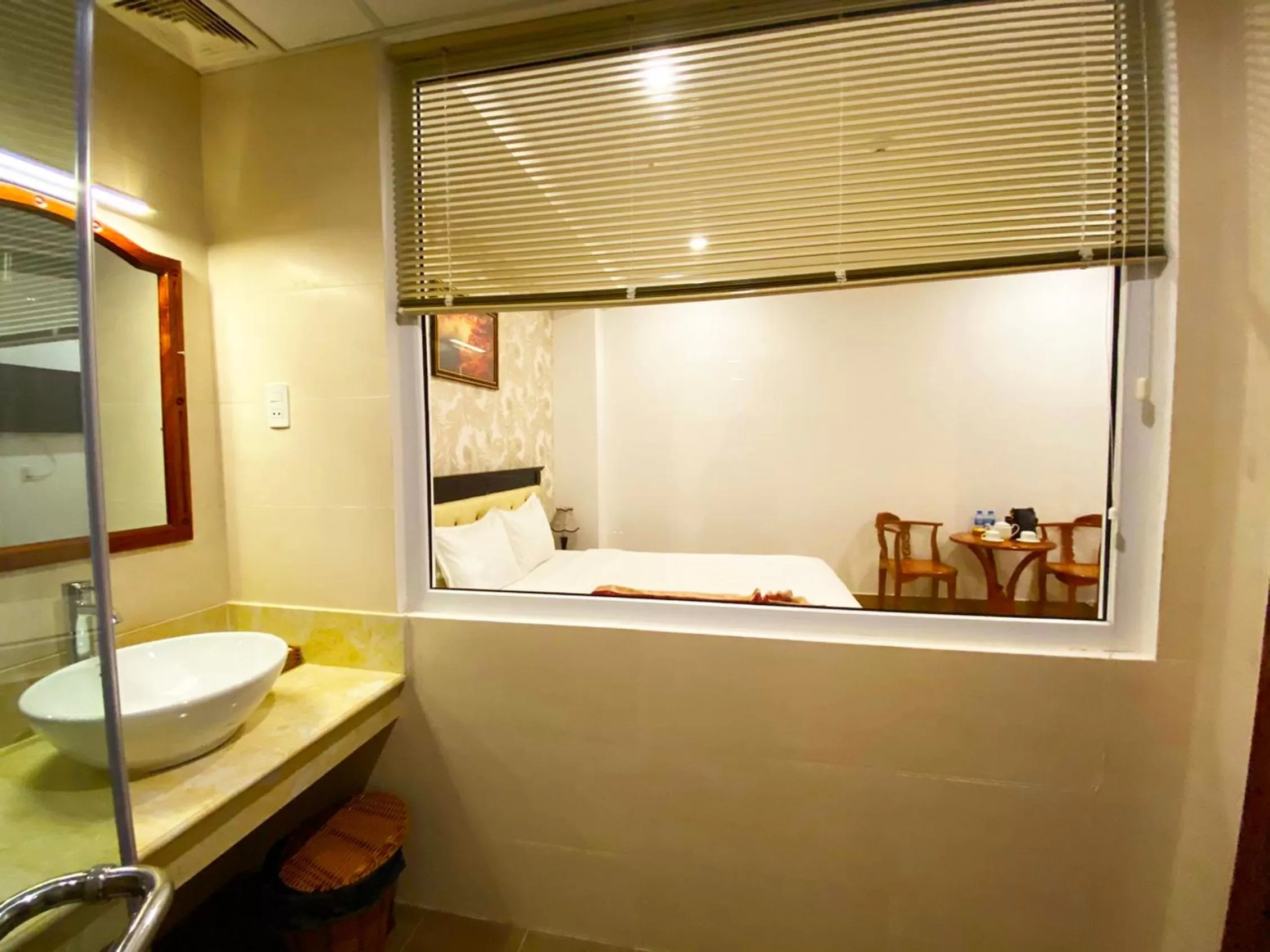 Shower in Hoang Son Hotel - Can Tho