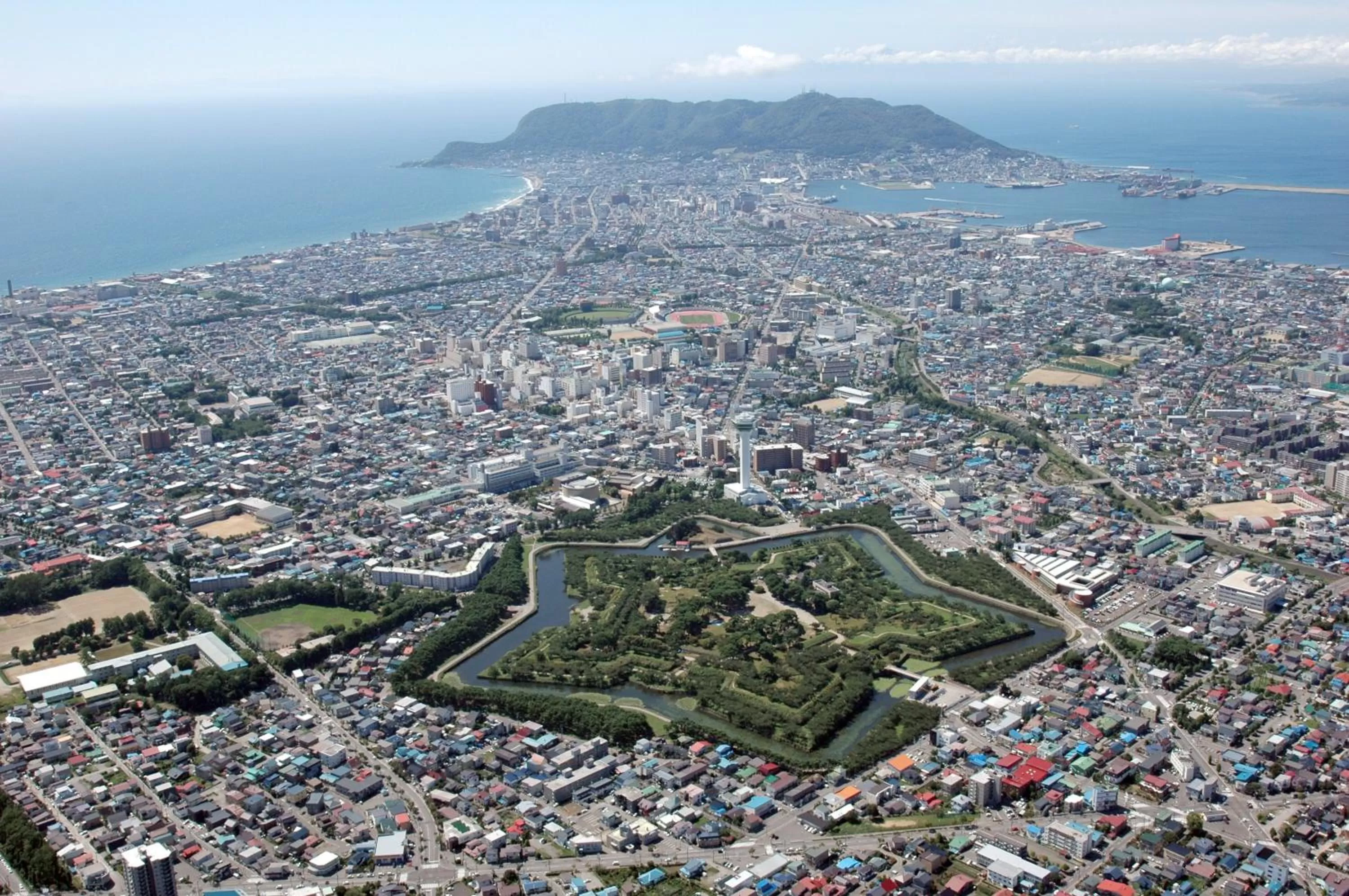 Nearby landmark in HOTEL MYSTAYS Hakodate Goryokaku