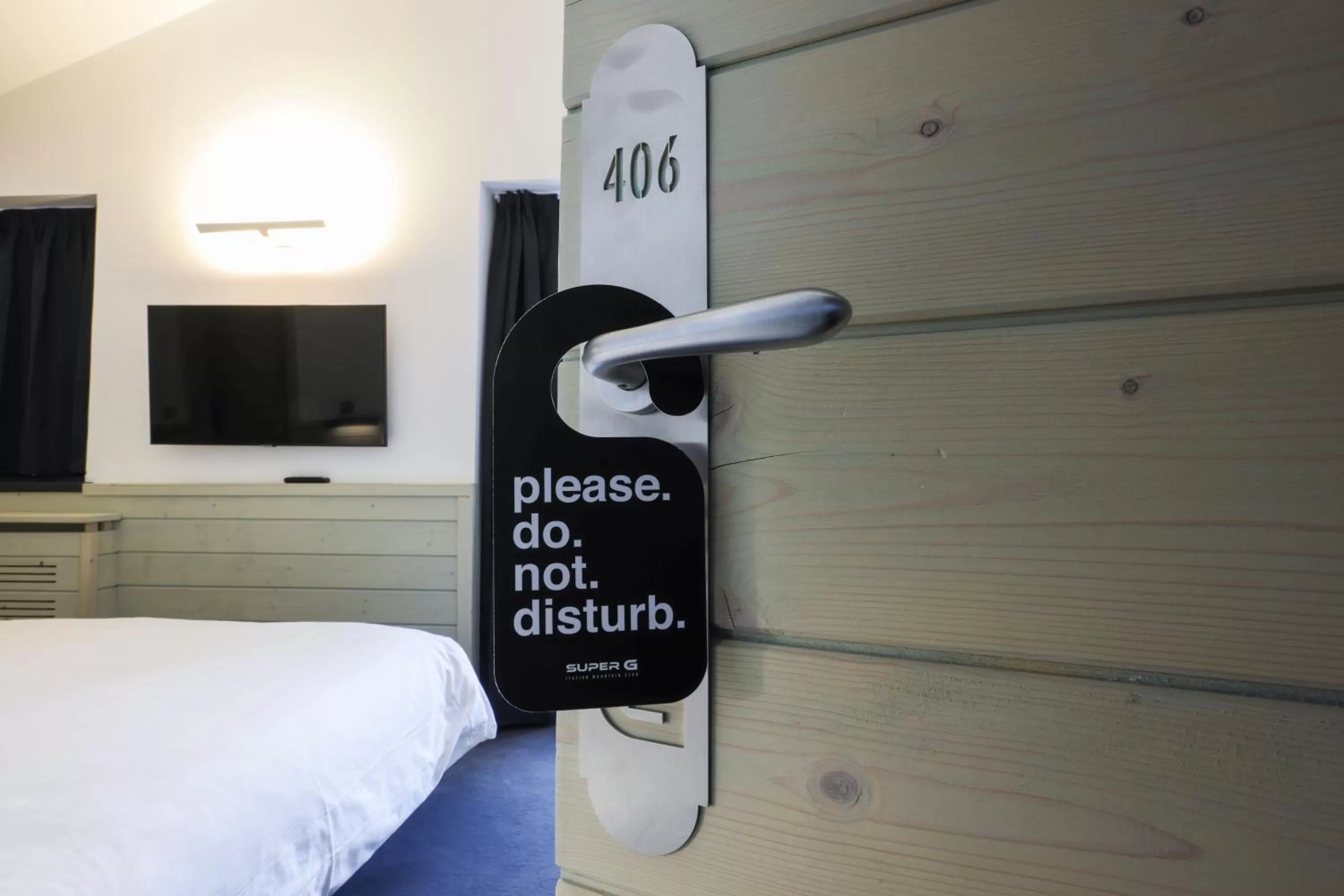 Bedroom, Bed in Super G