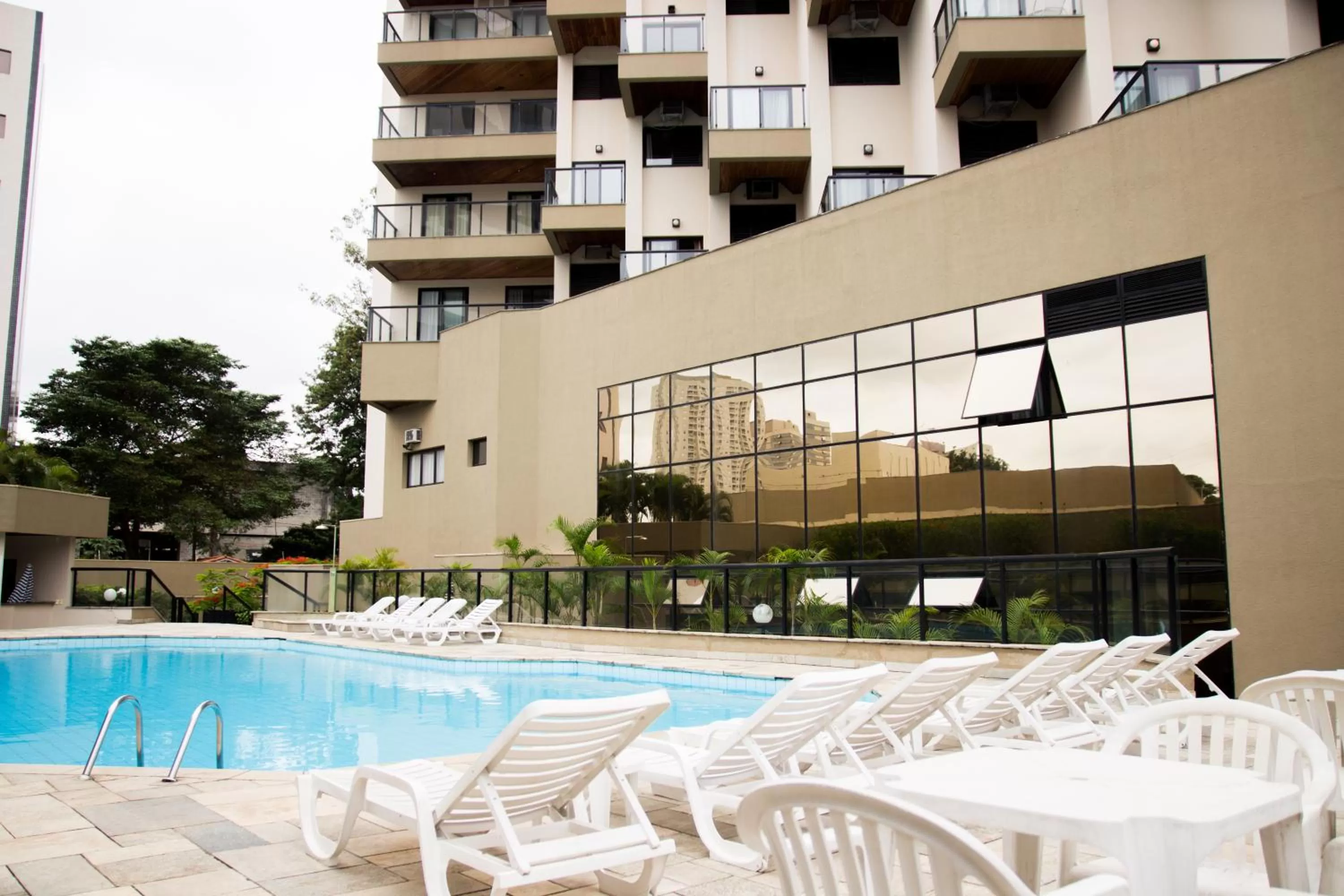 Property Building in Summit Flat Service