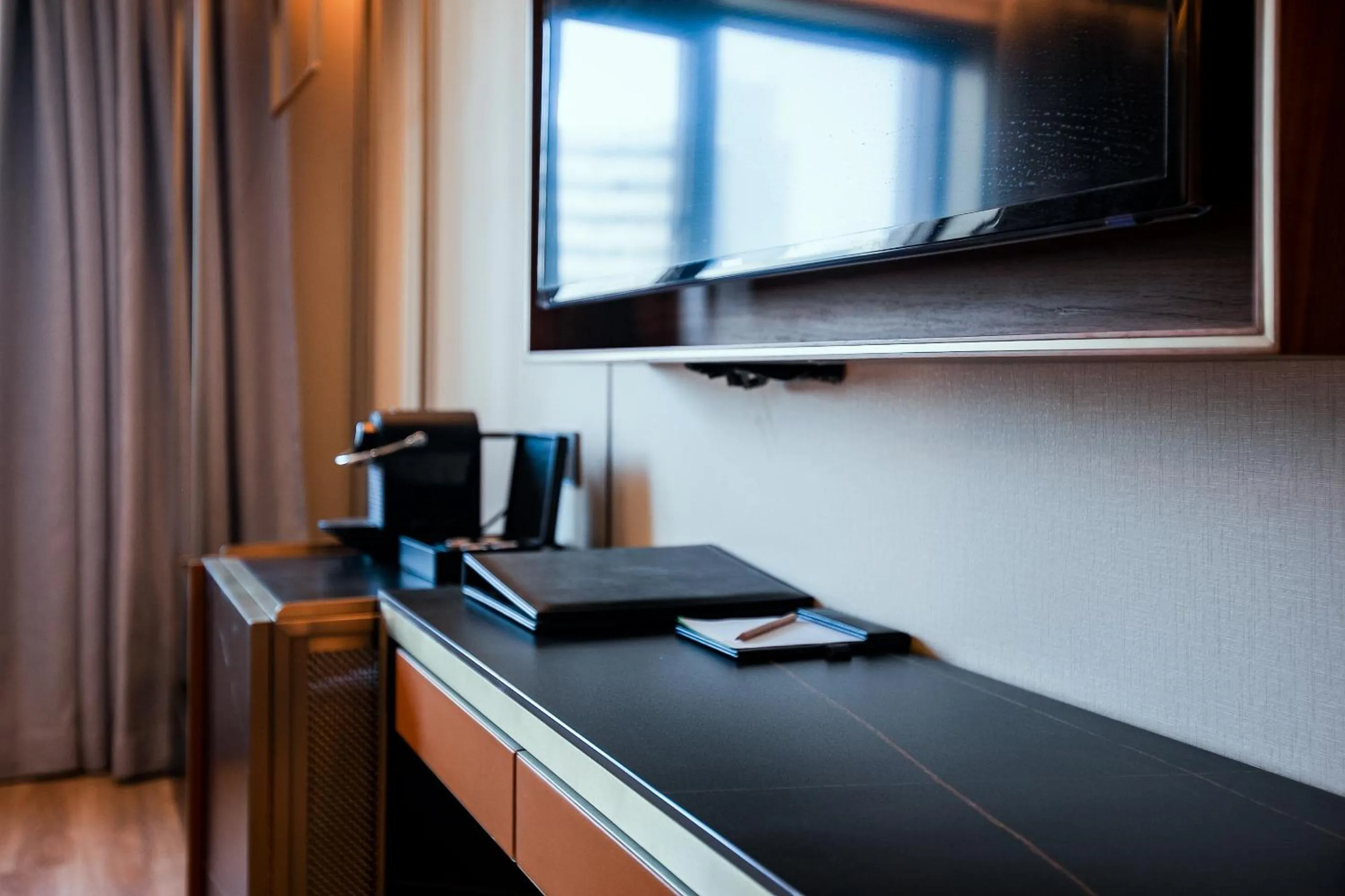 TV and multimedia in Amber Hotel Jeju