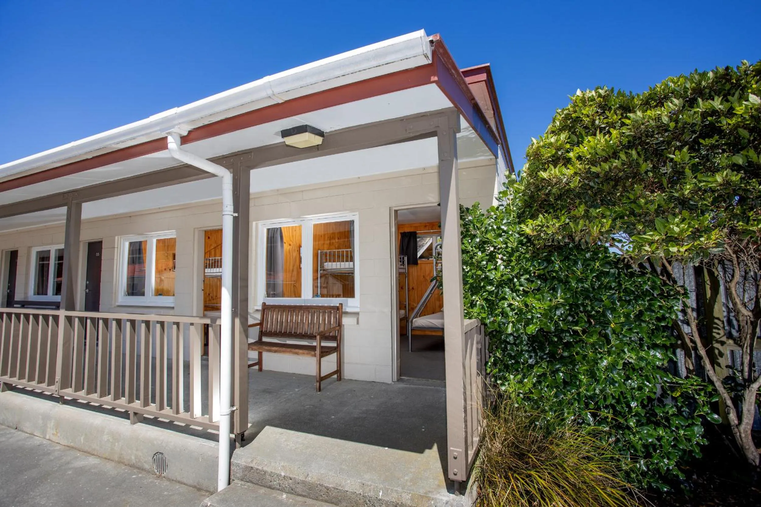 Facade/entrance in Wellington TOP 10 Holiday Park