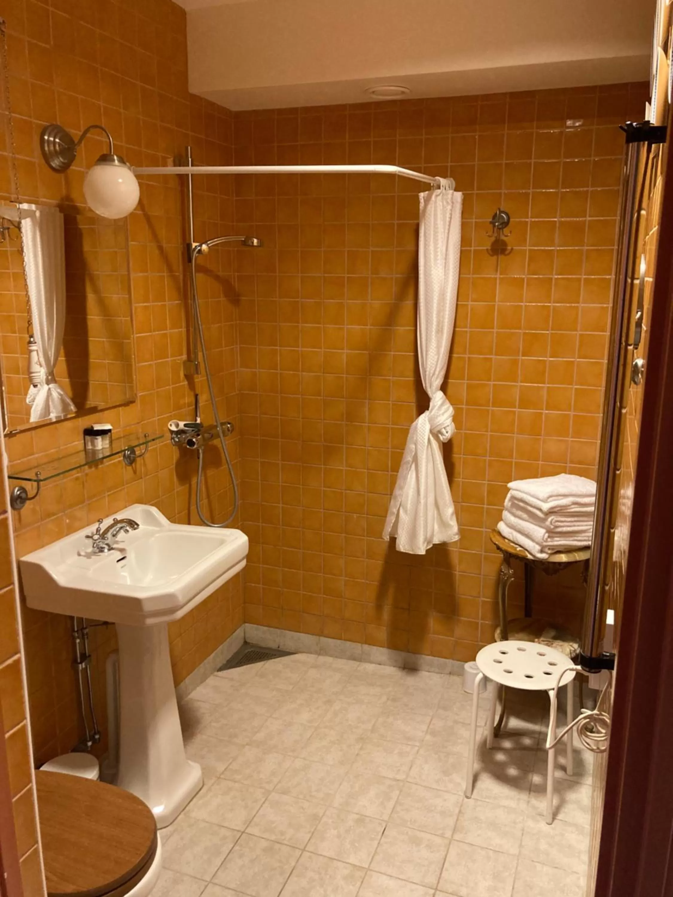 Bathroom in Börsen Apartment Suites