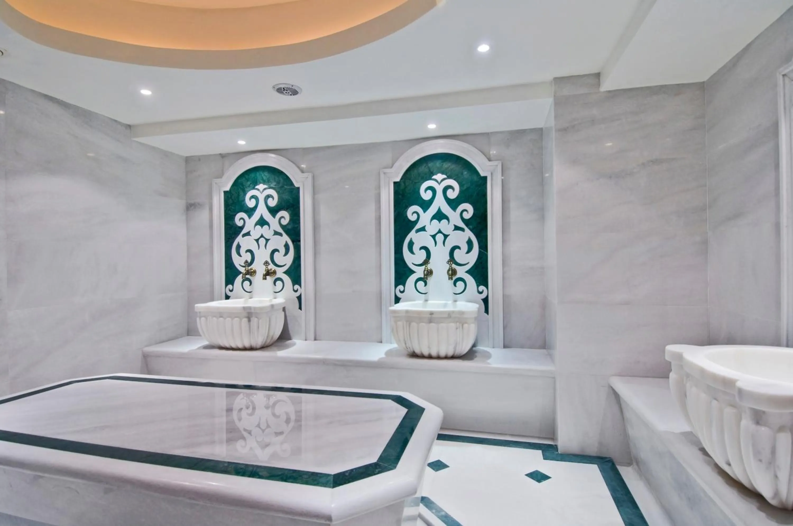 Spa and wellness centre/facilities in Marigold Thermal & Spa Hotel Bursa