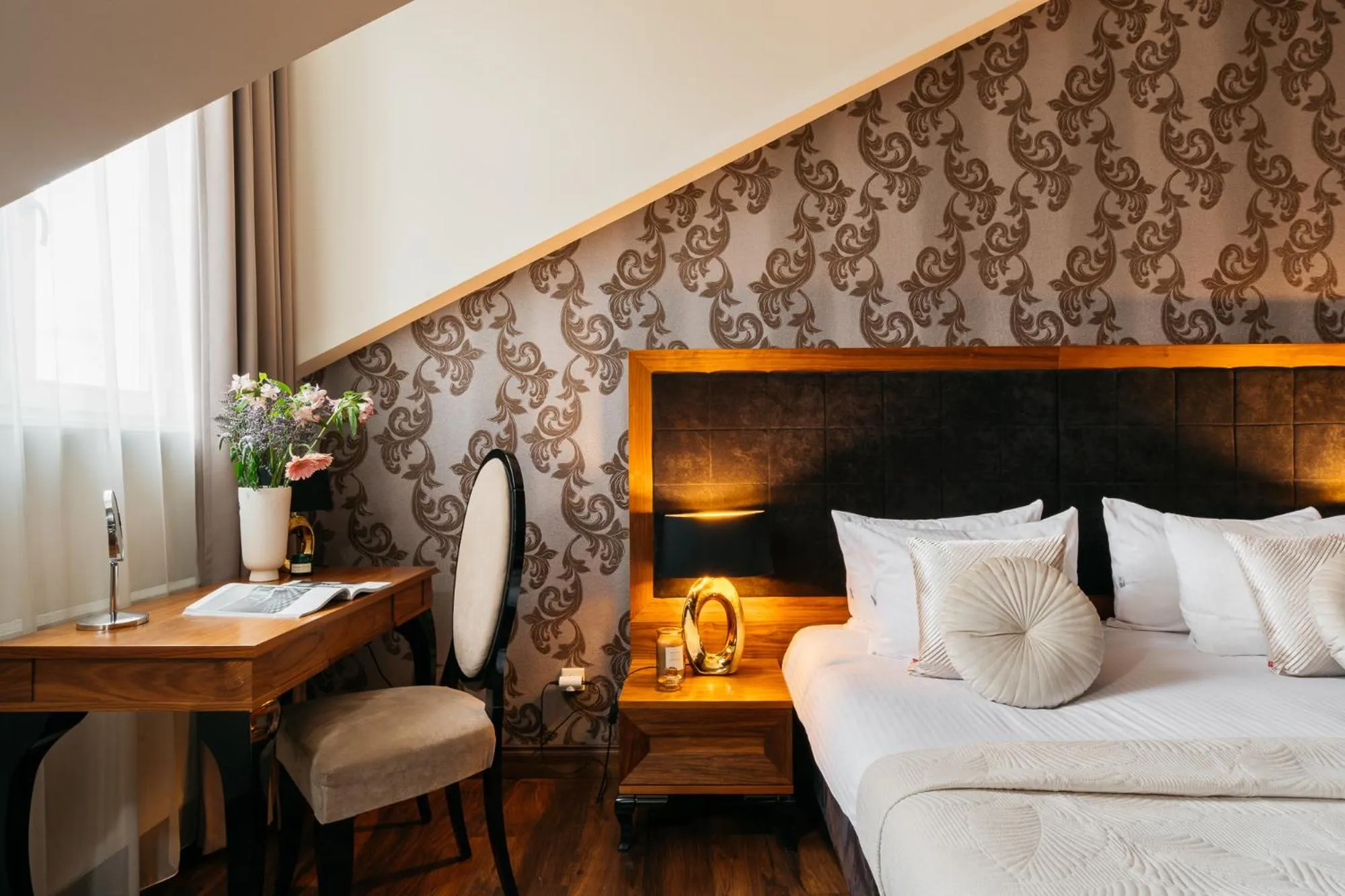 Bed in Topolowa Residence - LoftAffair Collection