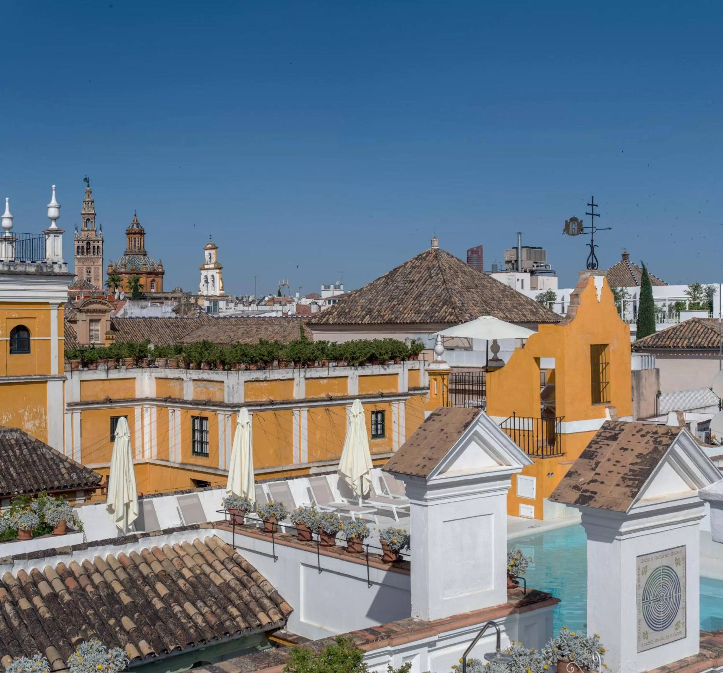 Swimming pool in Hotel Las Casas de la Judería