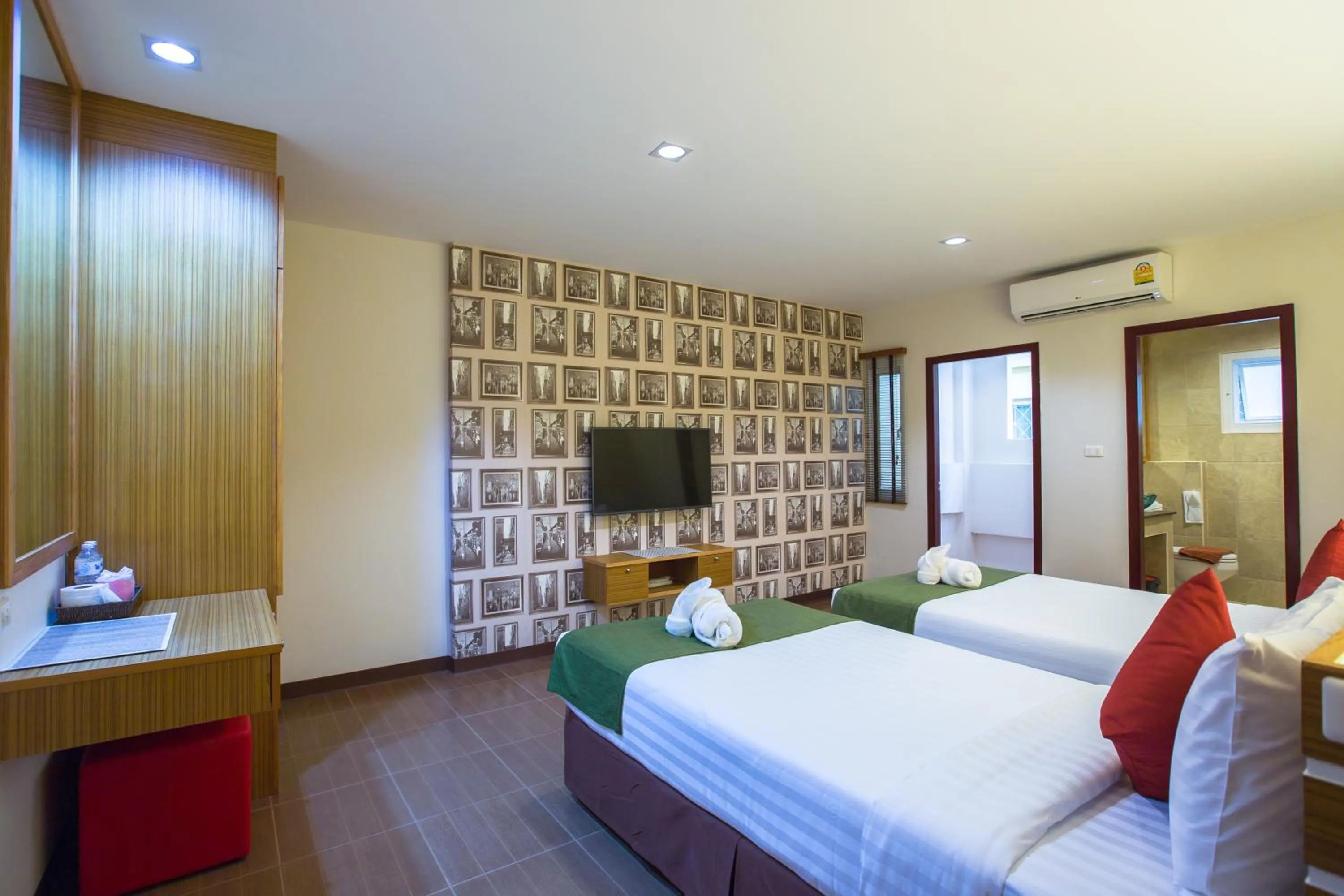 Balcony/Terrace, Bed in Tee Pak Dee Resident Phuket