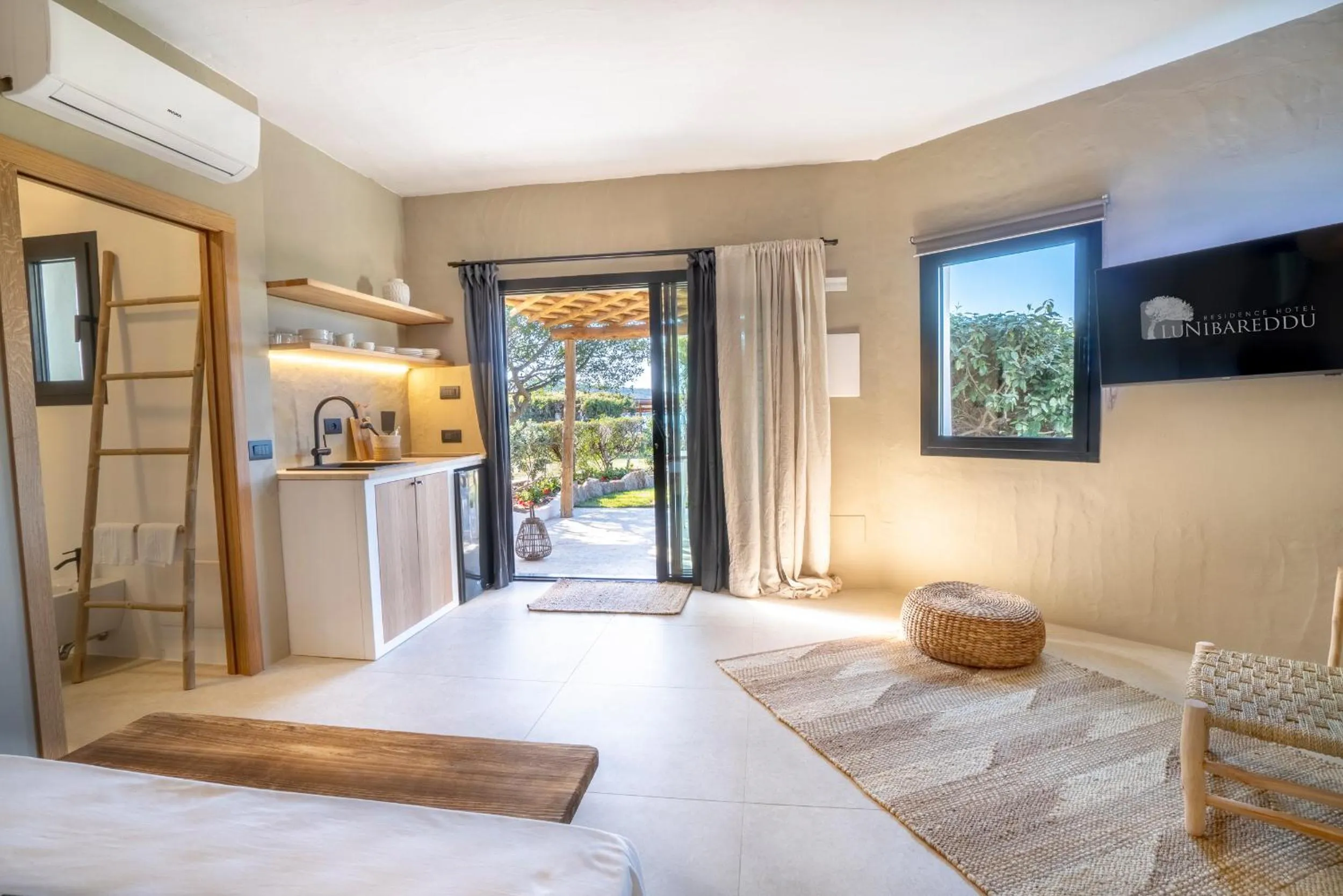 View (from property/room), Bed in Residence Hotel Lu Nibareddu