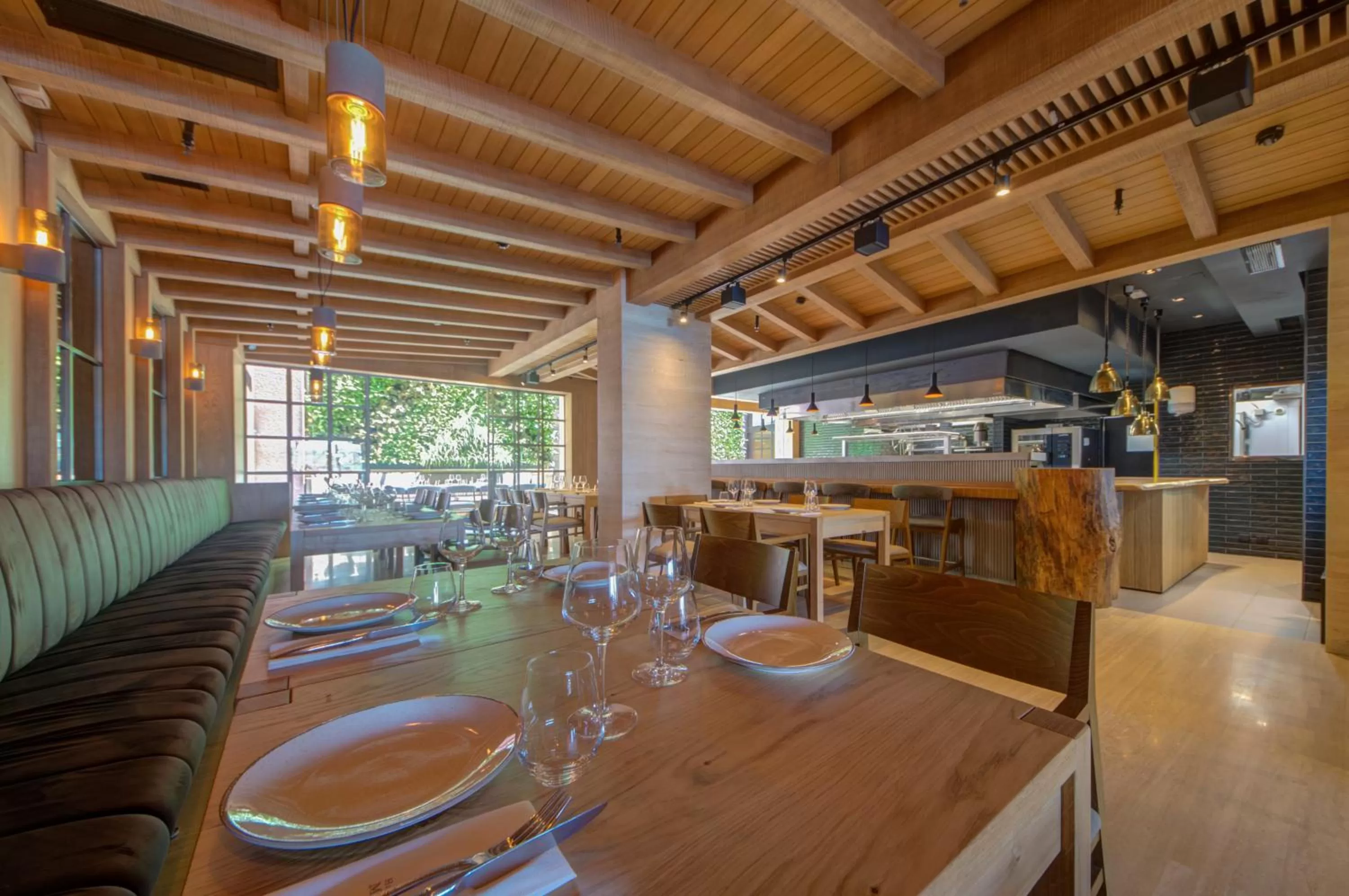 Restaurant/places to eat in Land's End, Boutique Hotel