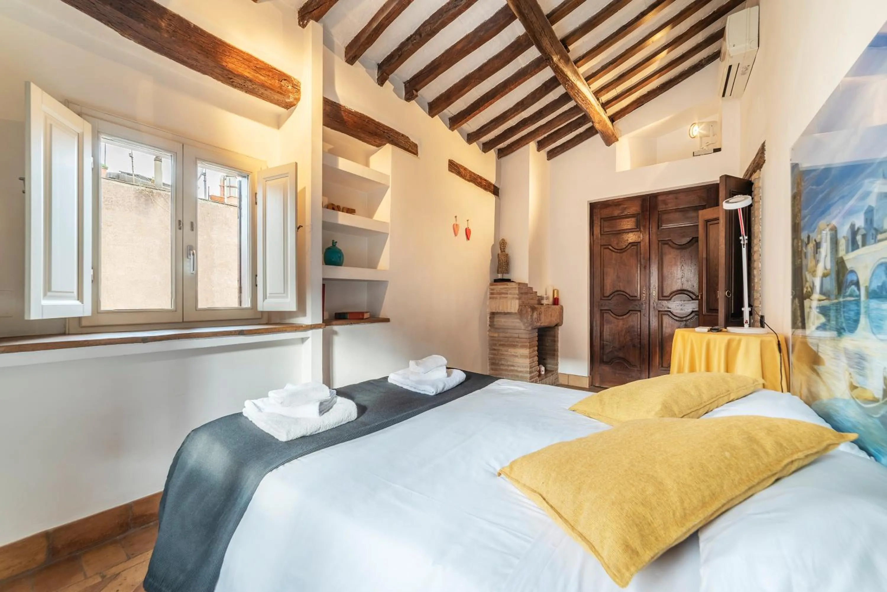 Bedroom in Luxury Trastevere