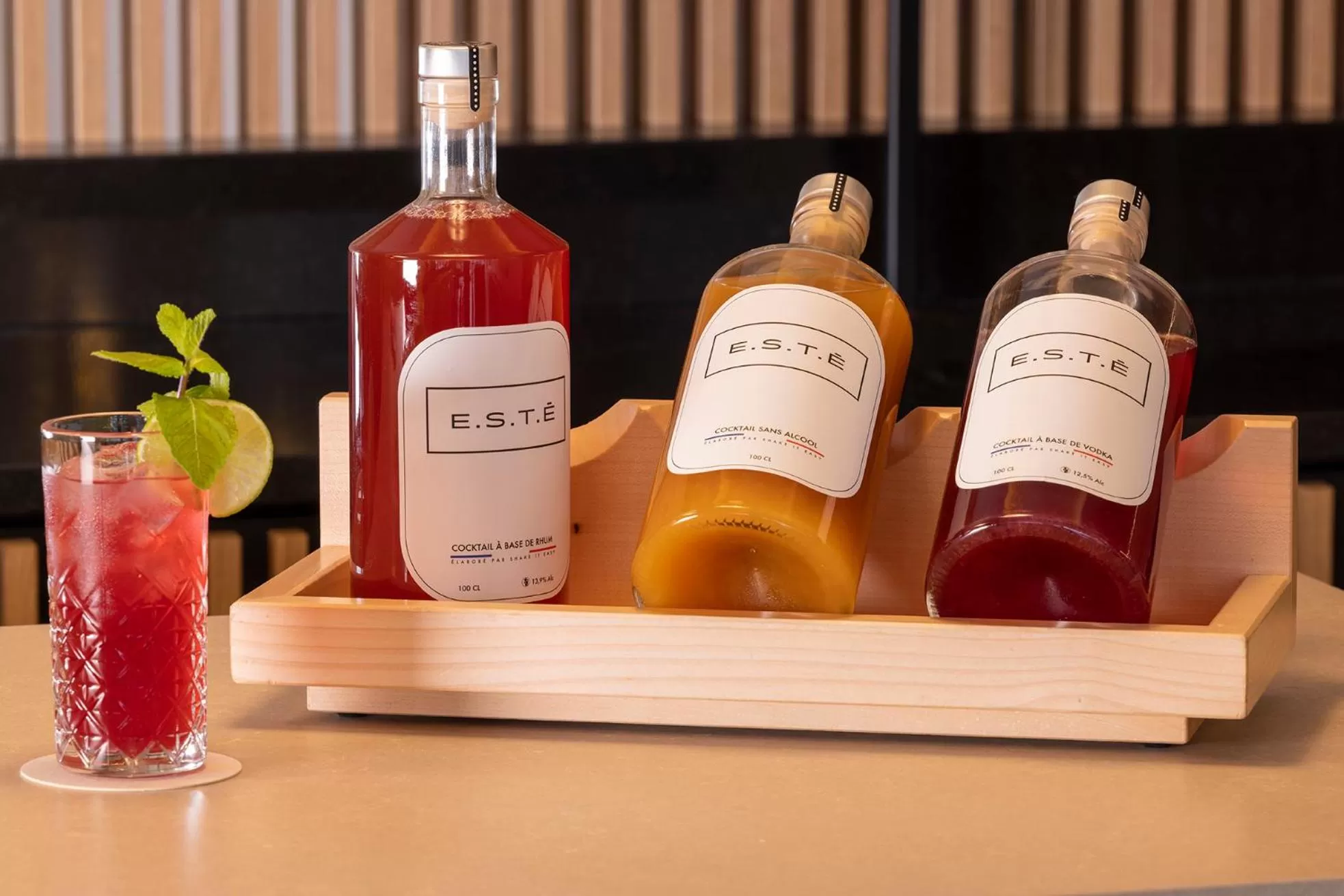 Lounge or bar in Hôtel Esté