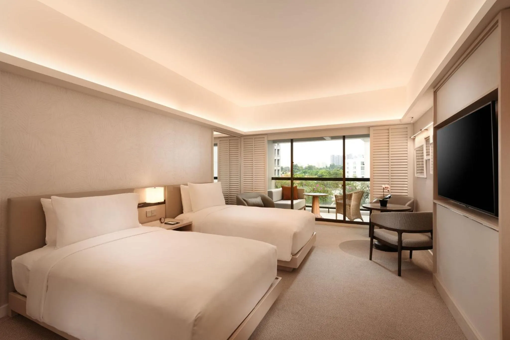 Bedroom, Bed in Conrad Singapore Orchard