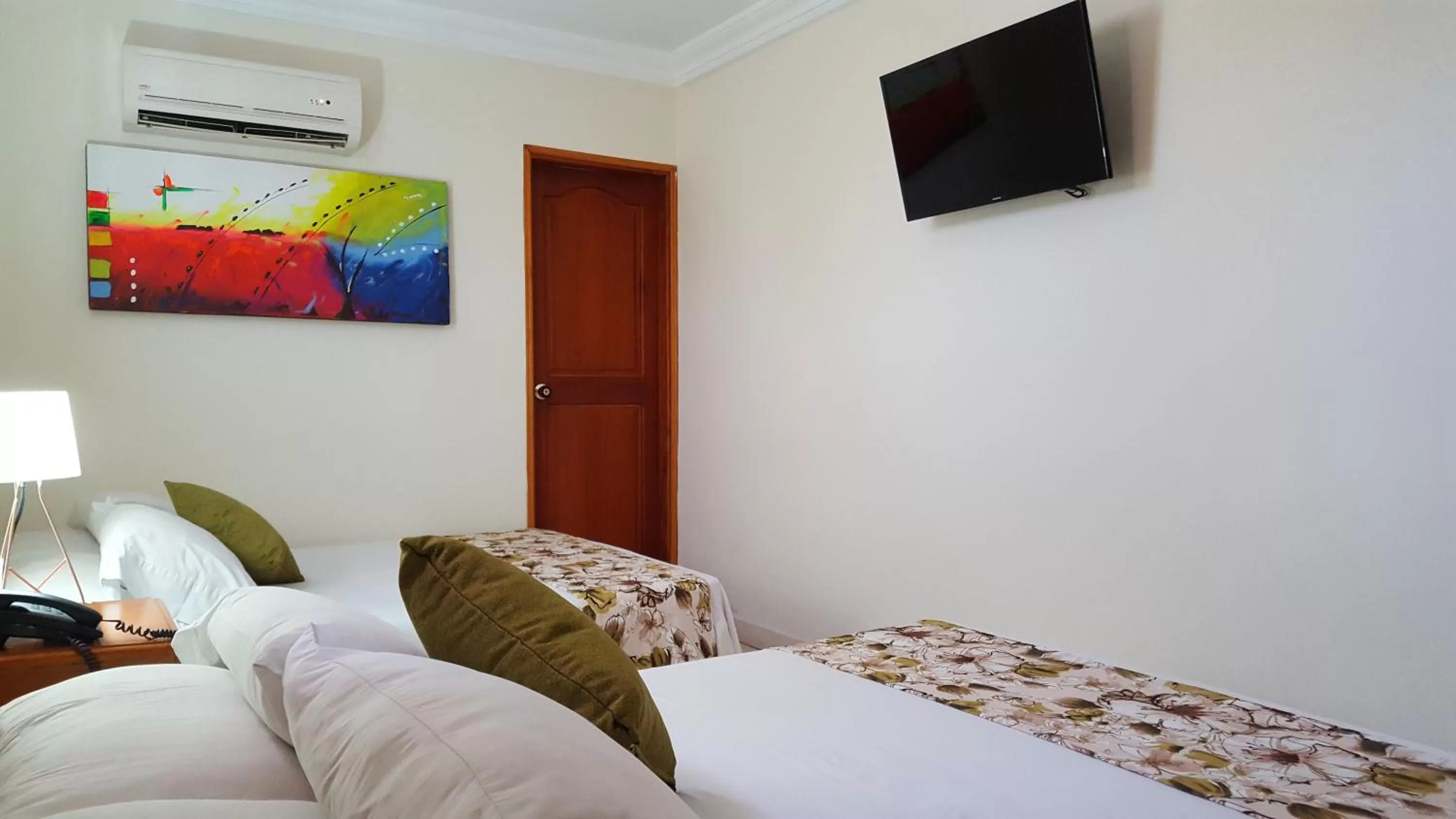 Bed in Hotel San Miguel Imperial