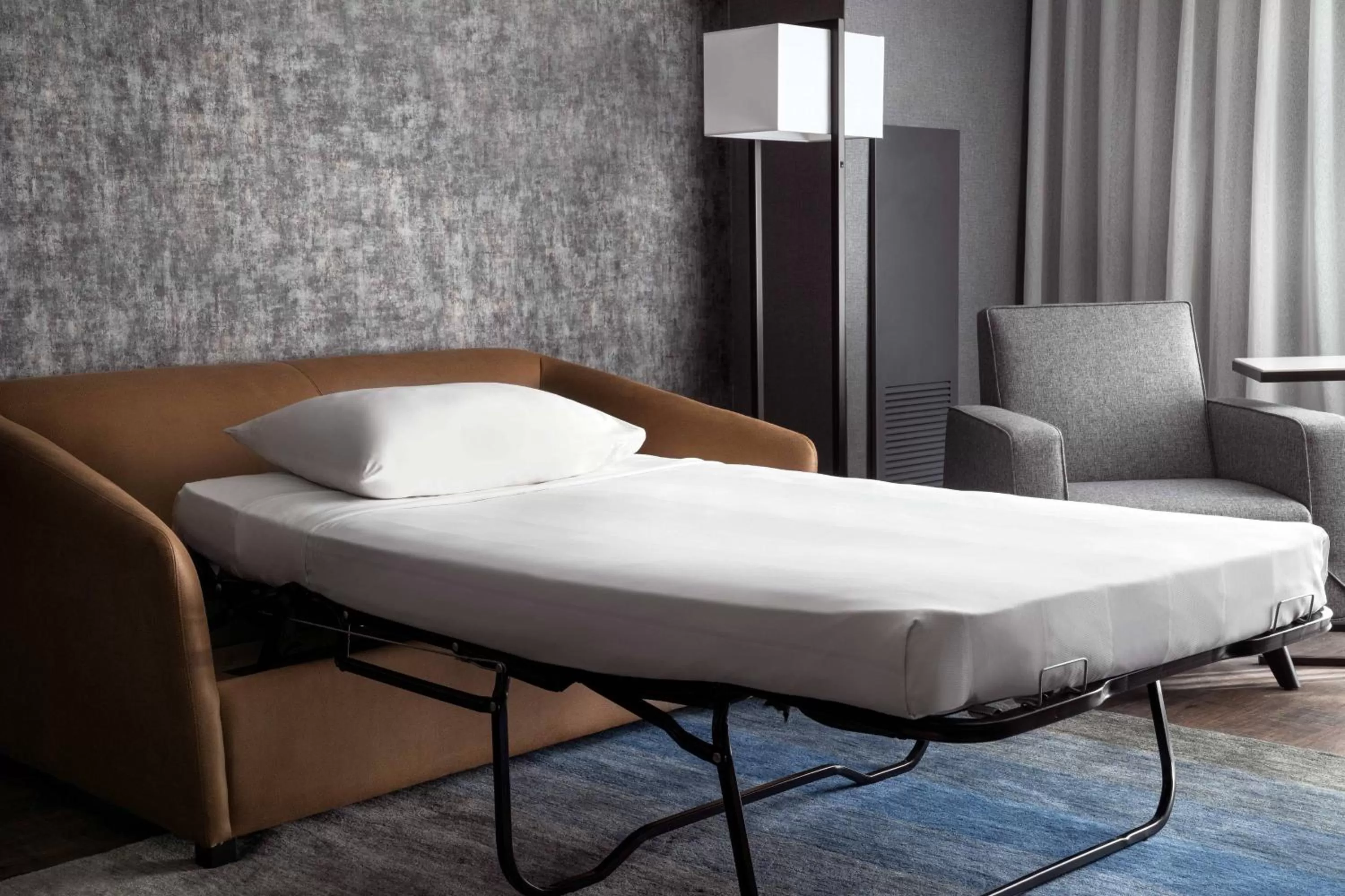 Photo of the whole room, Bed in Monterey Marriott