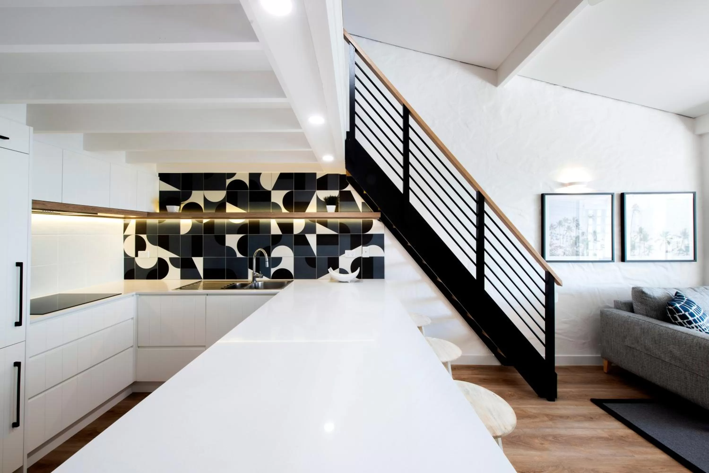 Kitchen or kitchenette, Bed in SandCastles Noosa