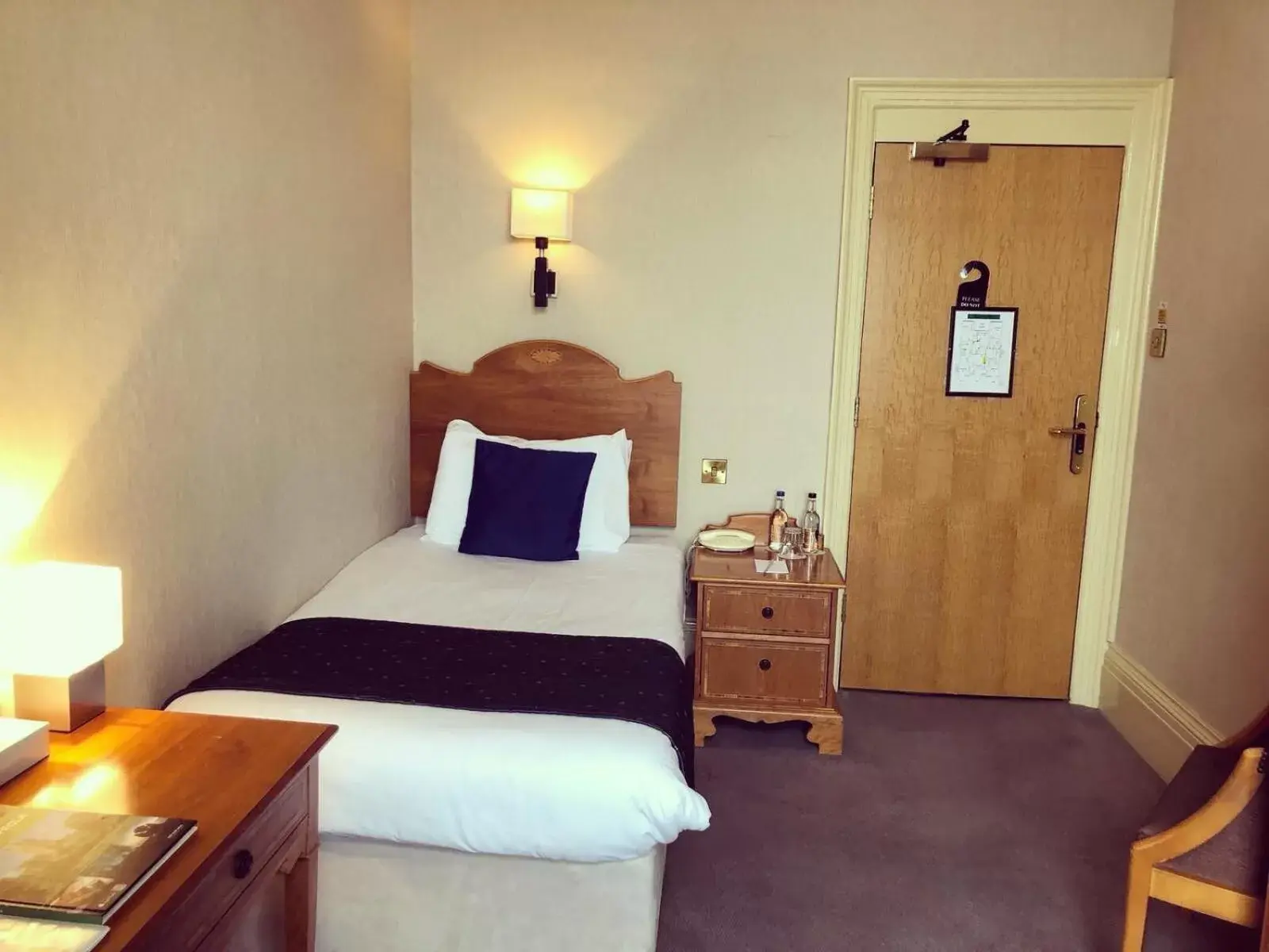 Single Room with Sea View in Hotel Victoria Single Room with Sea View in Hotel Victoria