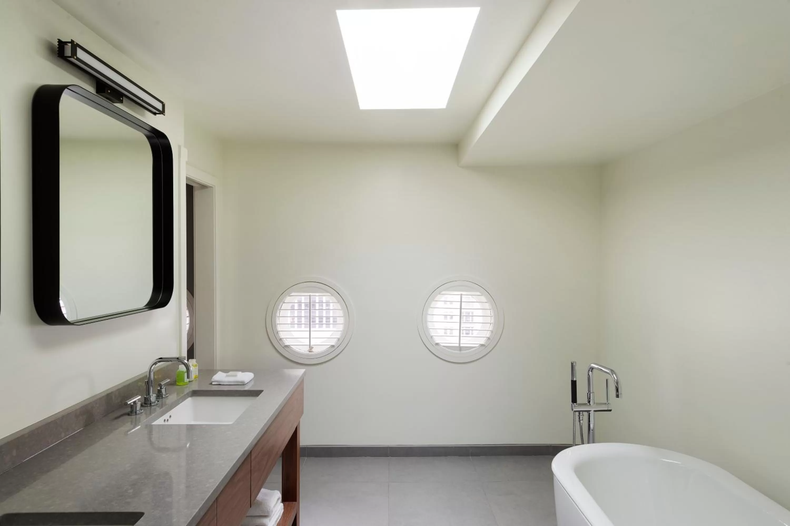 Bathroom in ROOST Rittenhouse