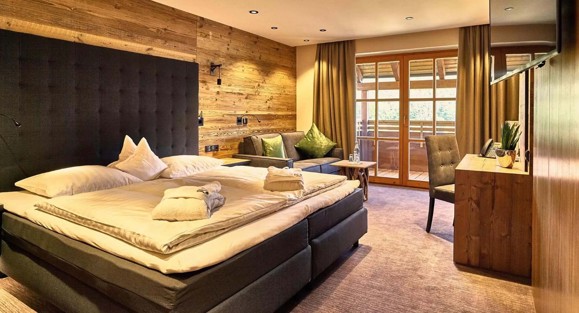 Bedroom, Bed in Zedernhof Gesundheits- & Wellnesshotel