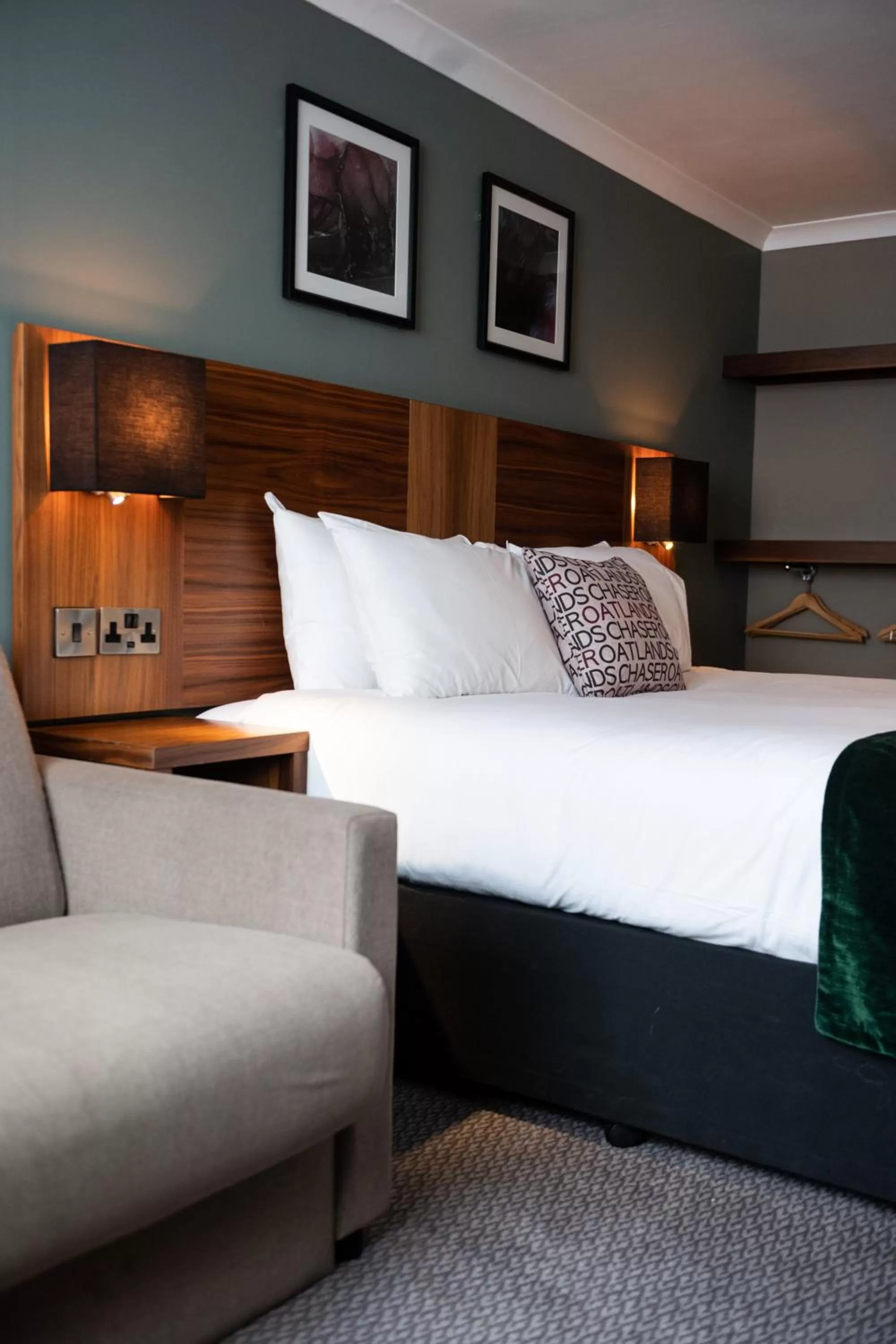 Bed in The Oatlands Chaser by Innkeeper's Collection