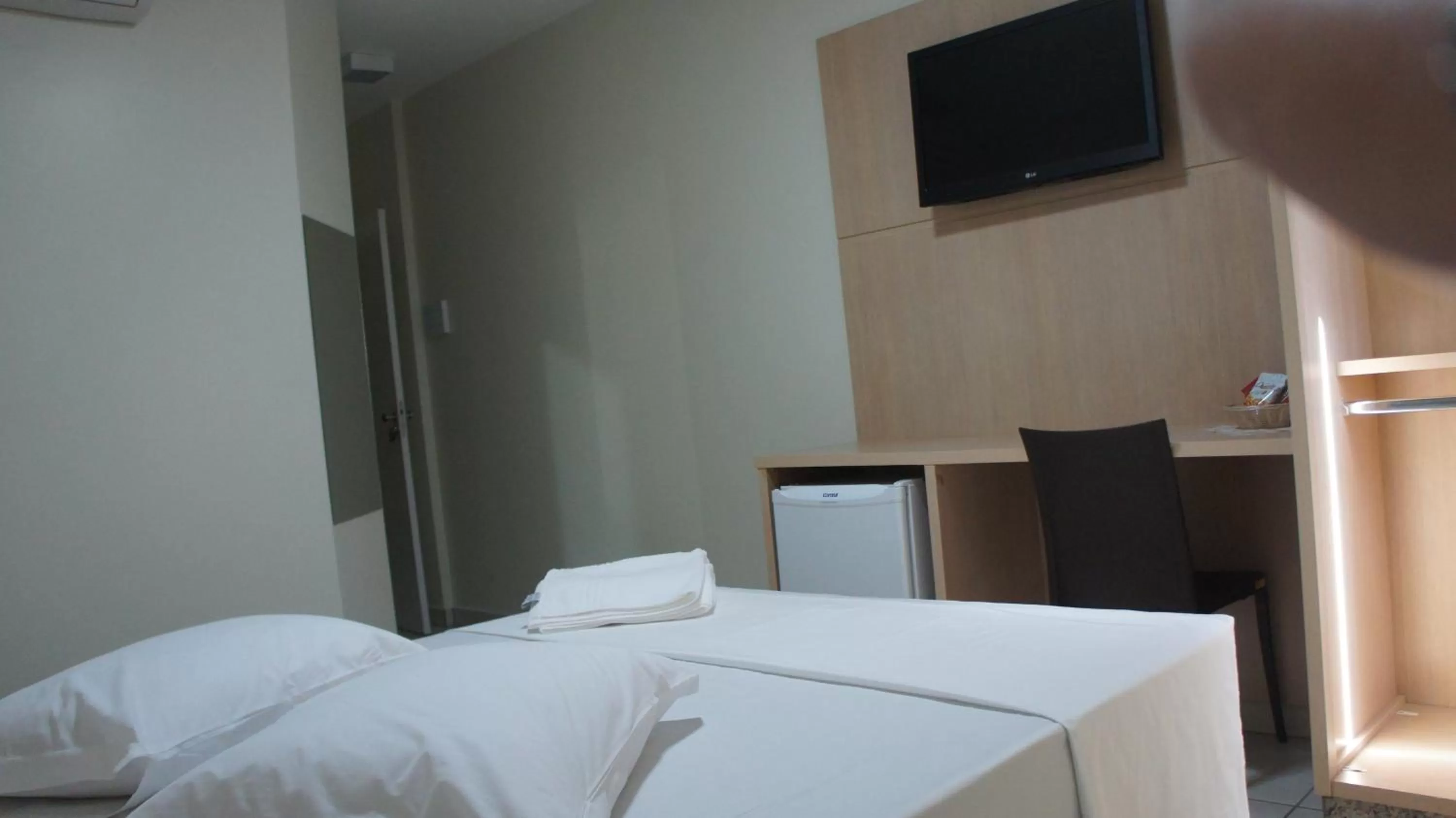 TV and multimedia, Bed in Savana Hotel
