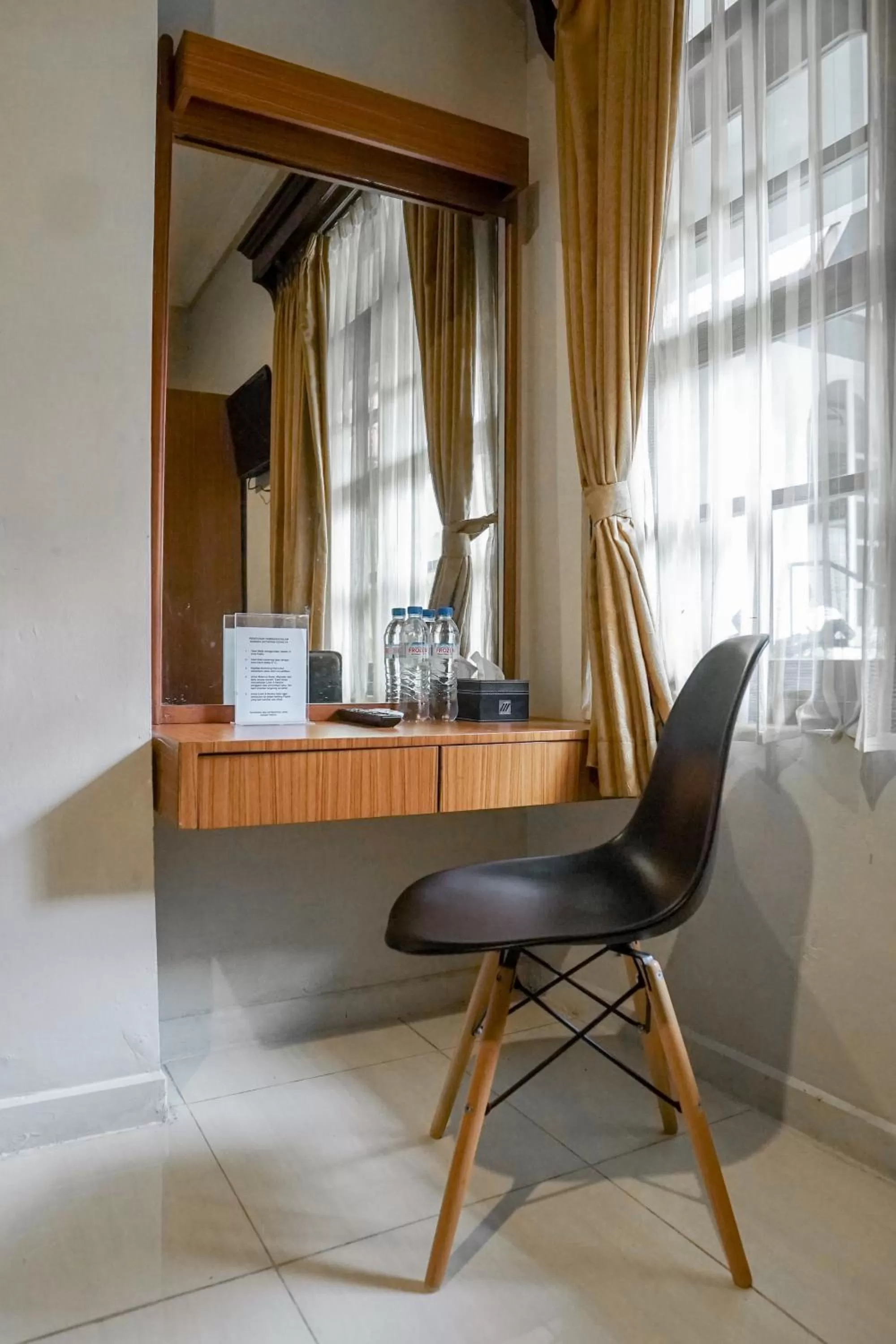 Seating area in Airlangga Hotel