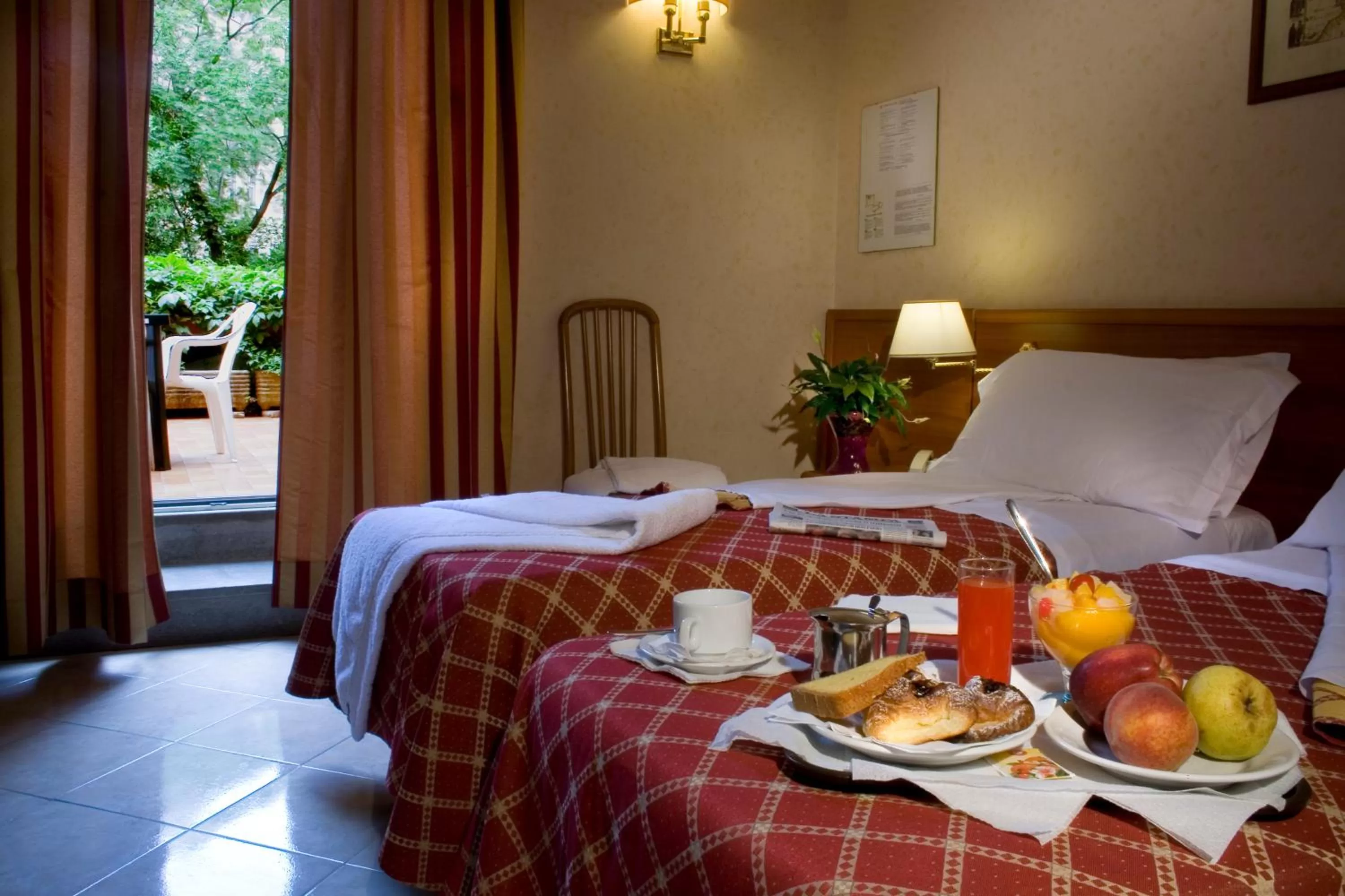 Photo of the whole room, Bed in Hotel Delle Muse