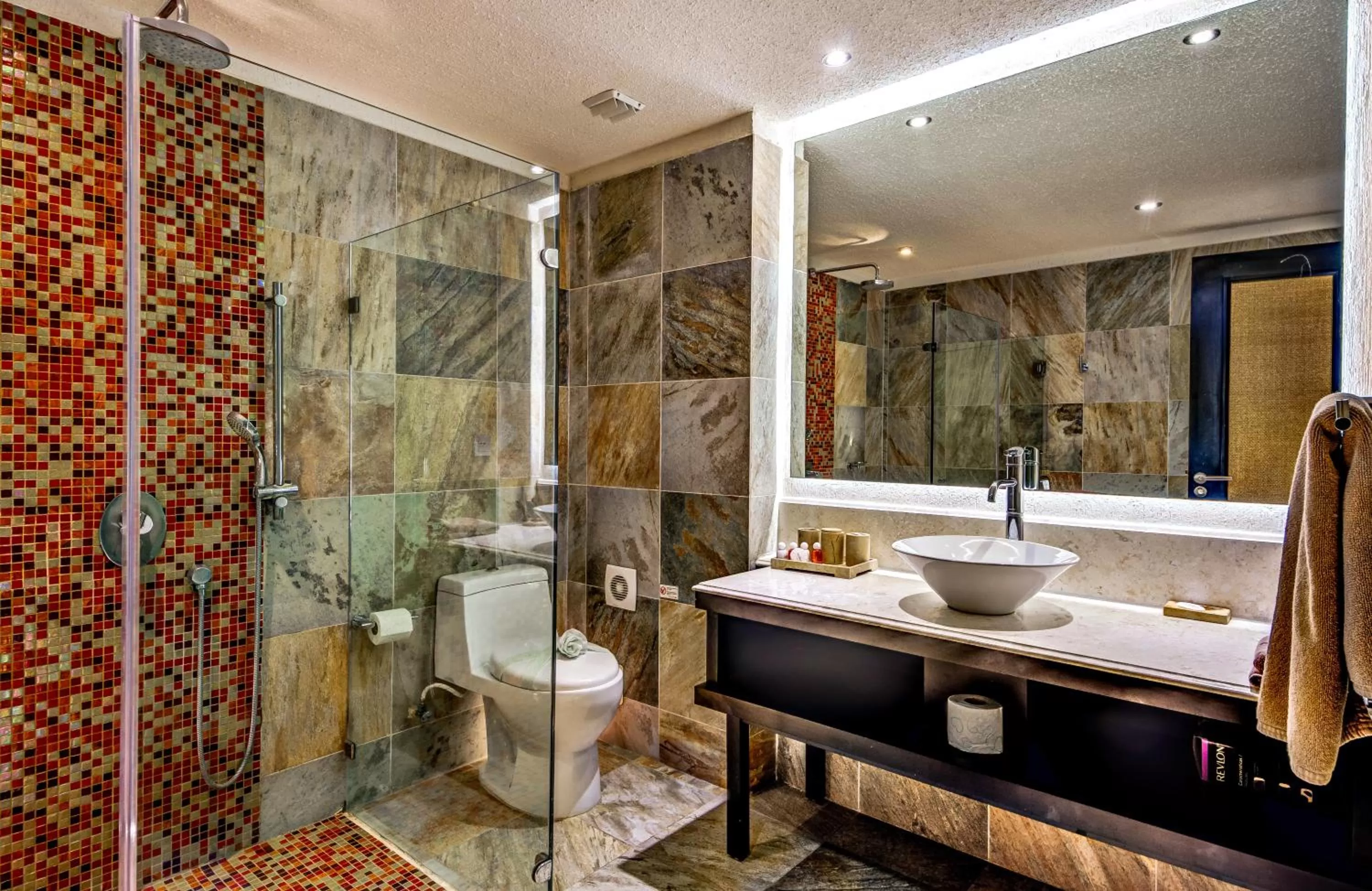 Bathroom in Suites Corazon