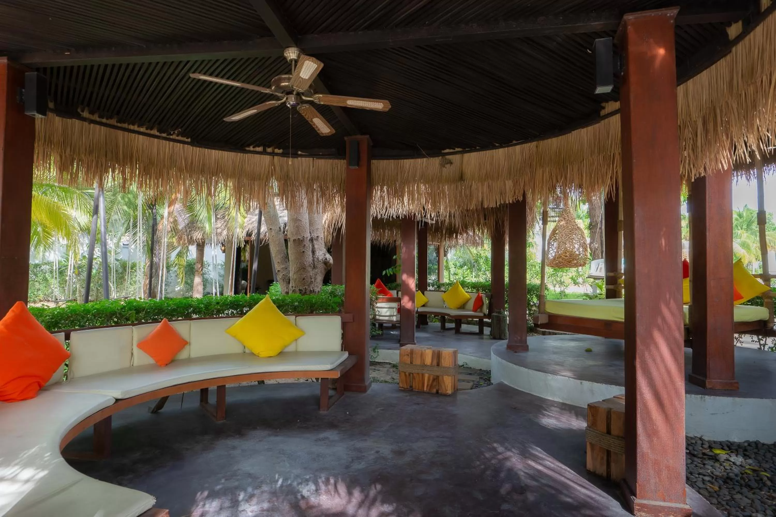 Area and facilities in Dhevan Dara Resort & Spa Hua Hin - Pool Villa