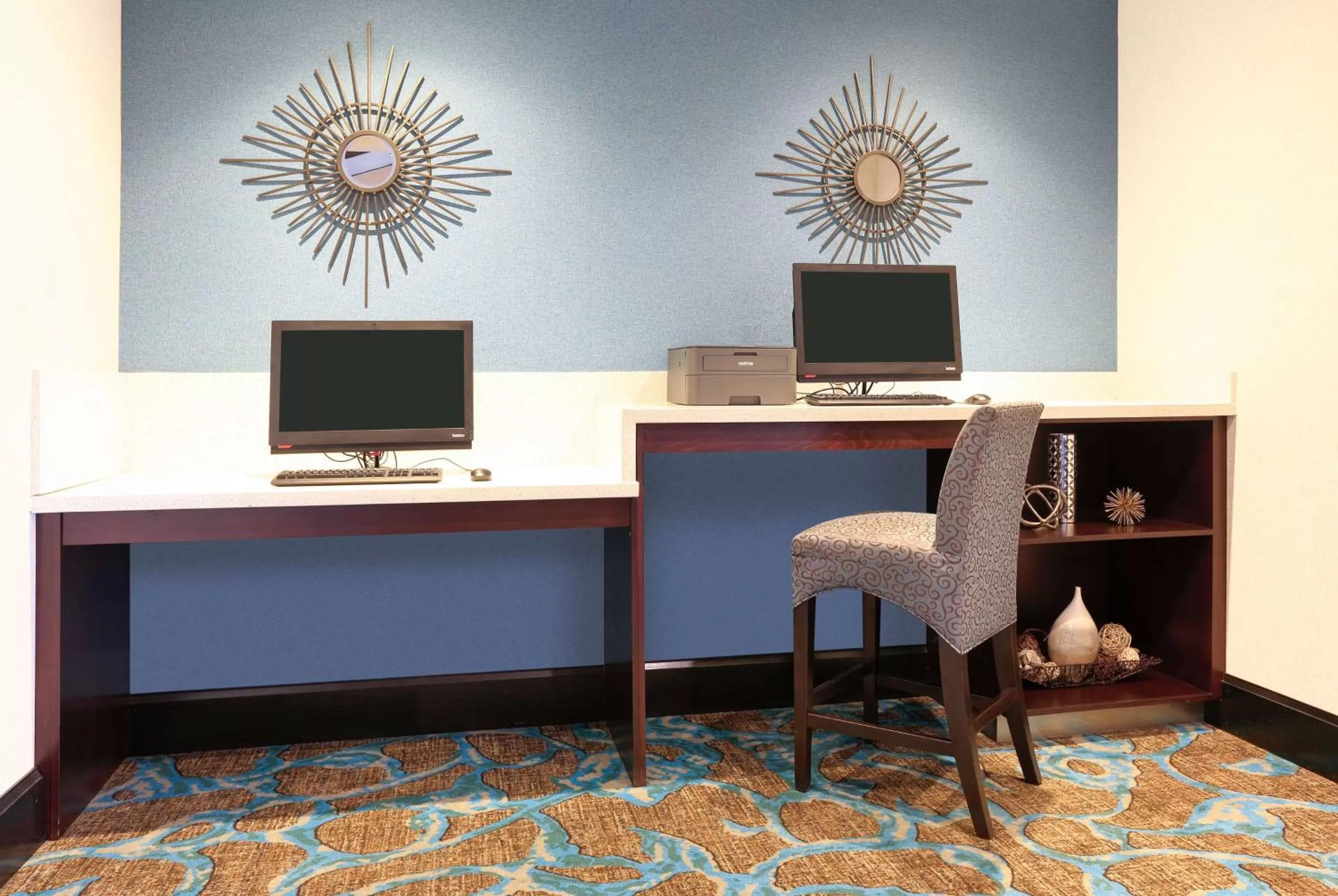 Business facilities in La Quinta by Wyndham Dallas Grand Prairie South