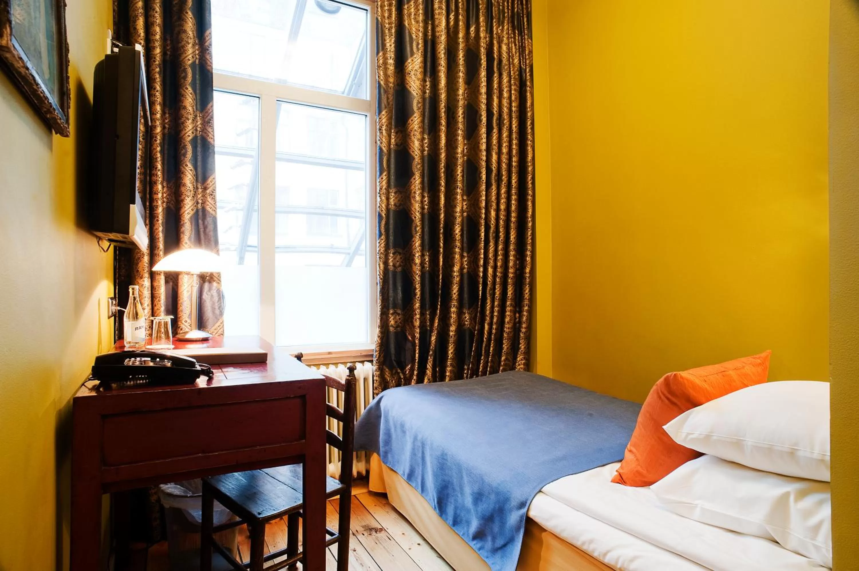 Photo of the whole room, Bed in Hotel Hellsten