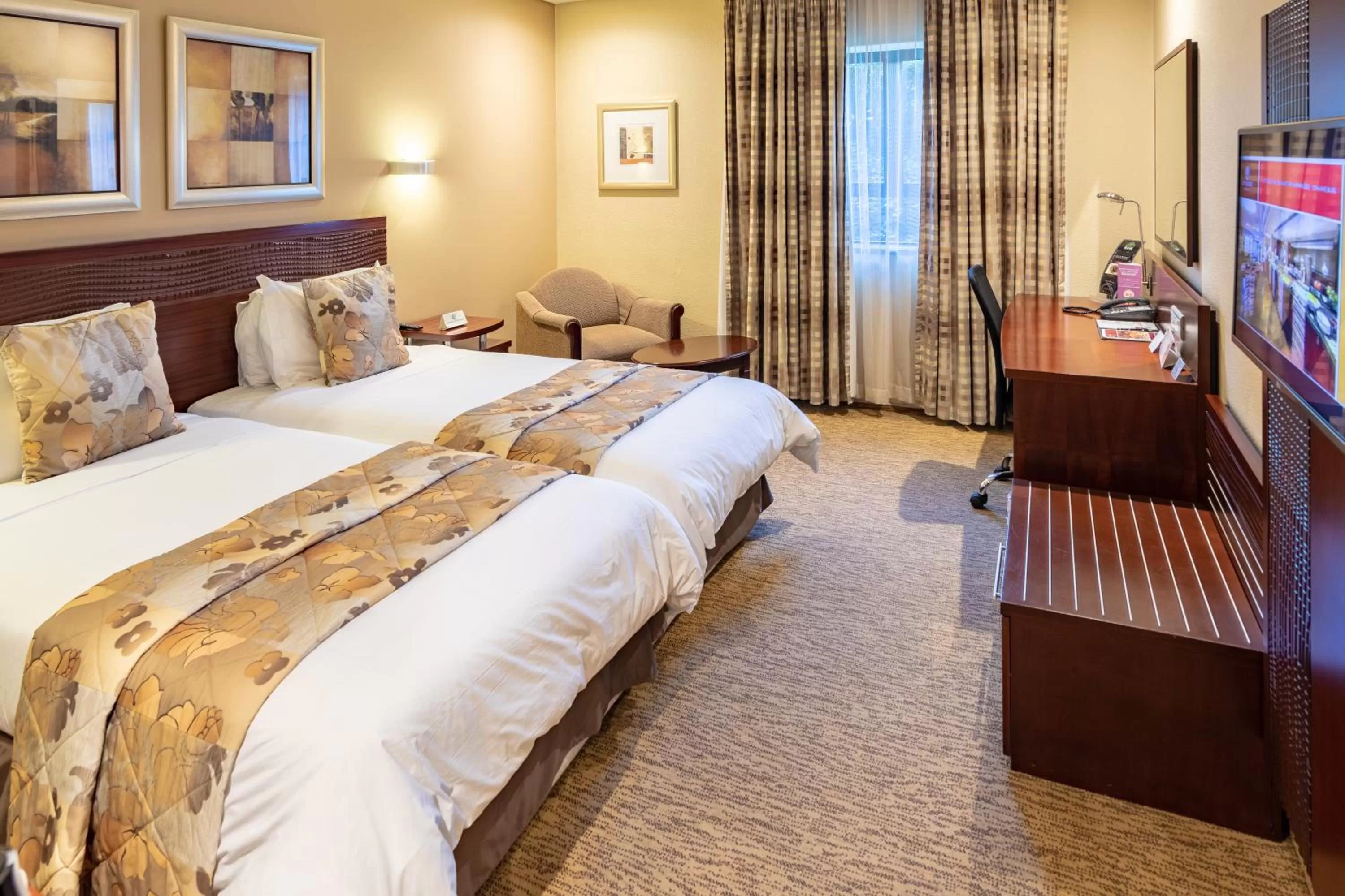 Photo of the whole room, Bed in City Lodge Hotel Johannesburg Airport, Barbara Road