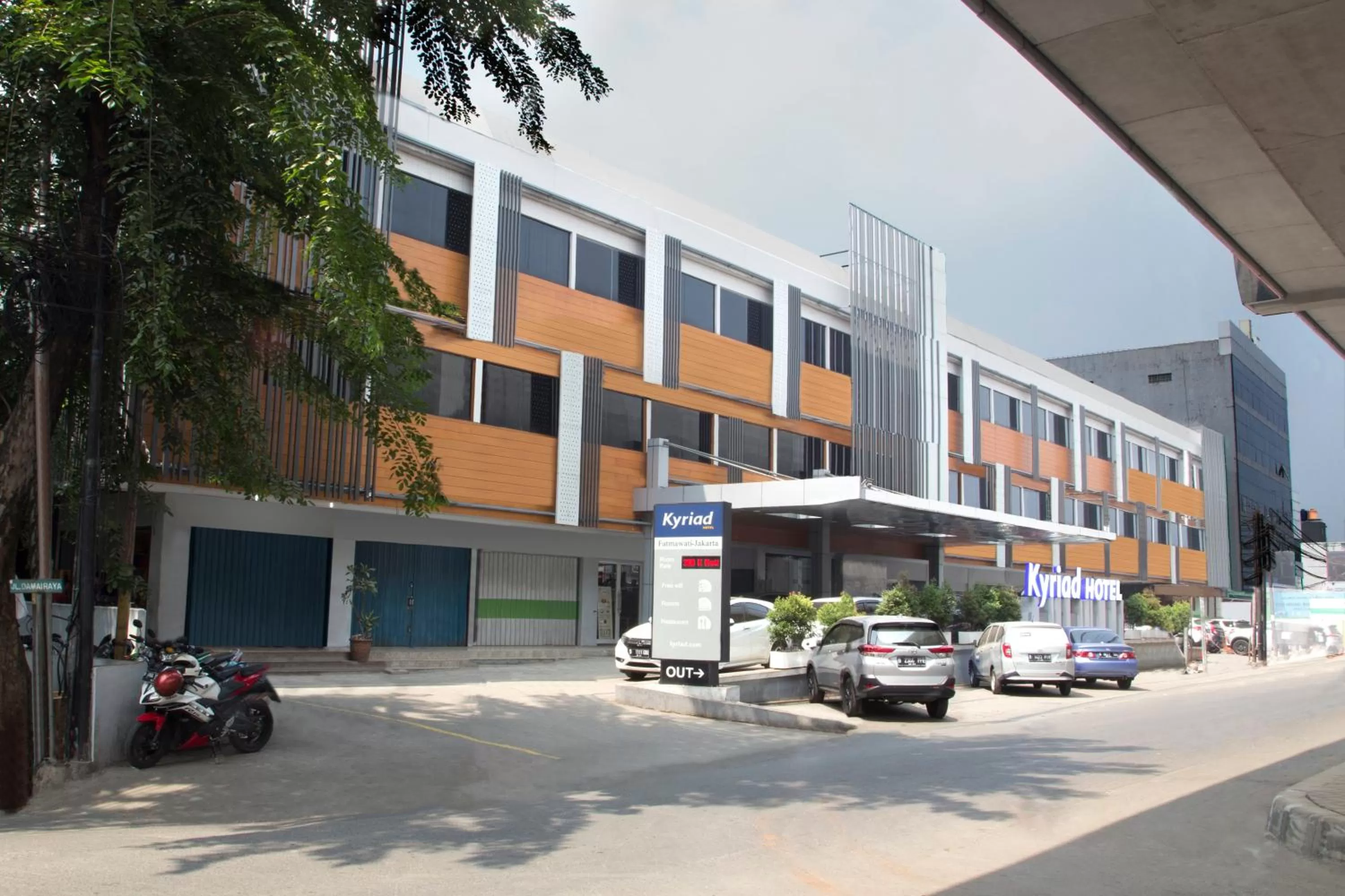 Property building in Kyriad Fatmawati Jakarta
