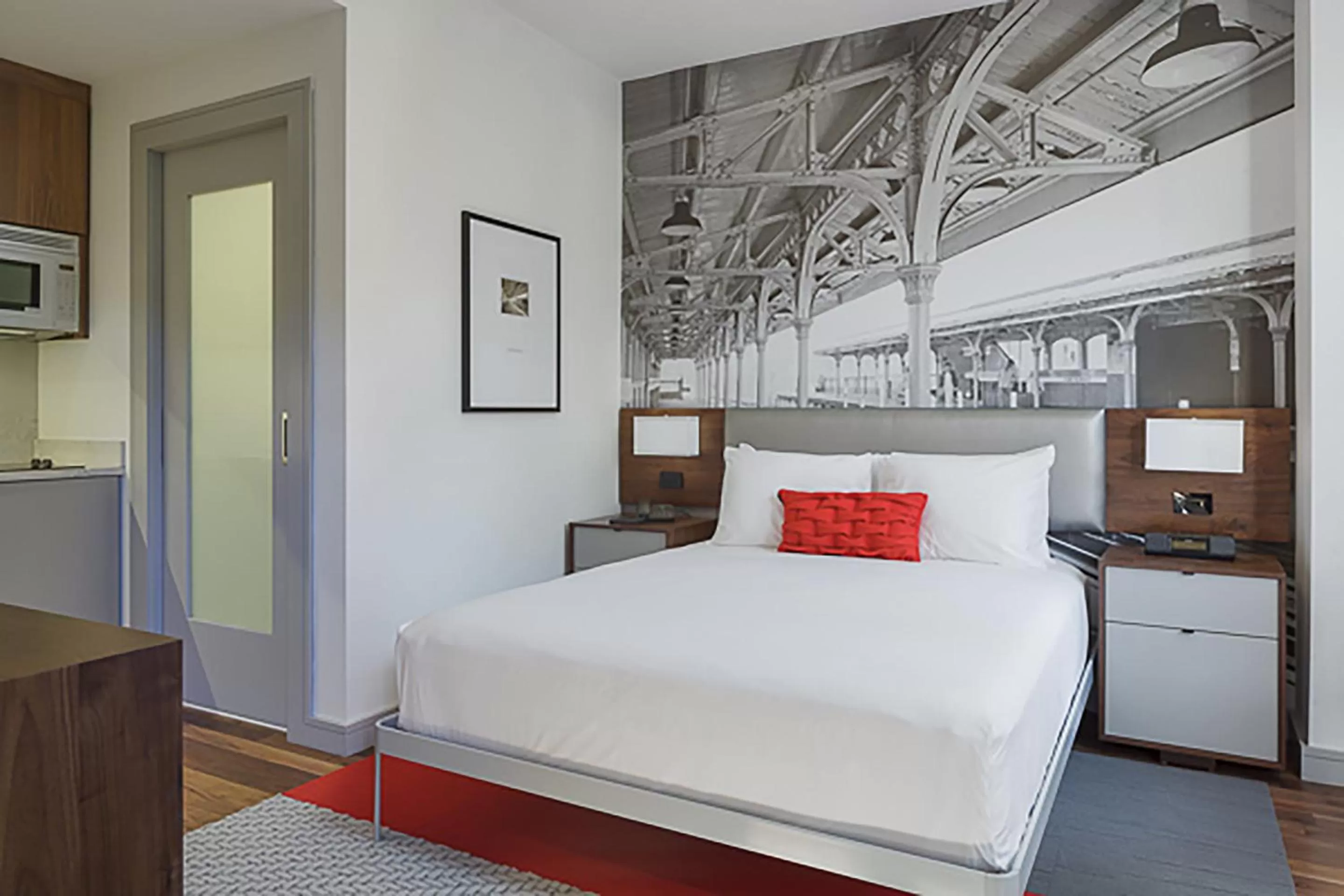 Bedroom, Bed in The Revolution Hotel