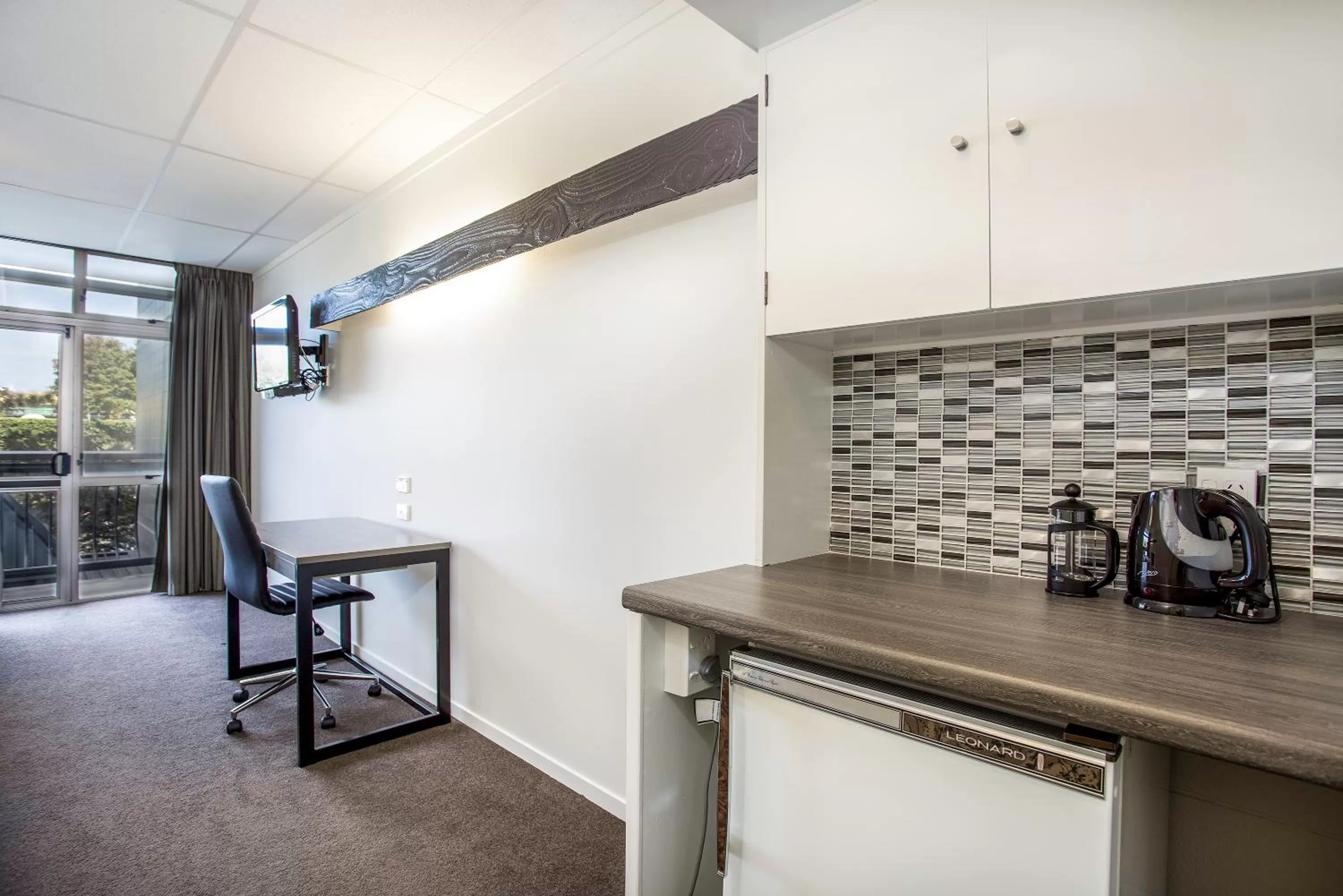 Coffee/tea facilities in Heartland Ambassador Hotel Hamilton