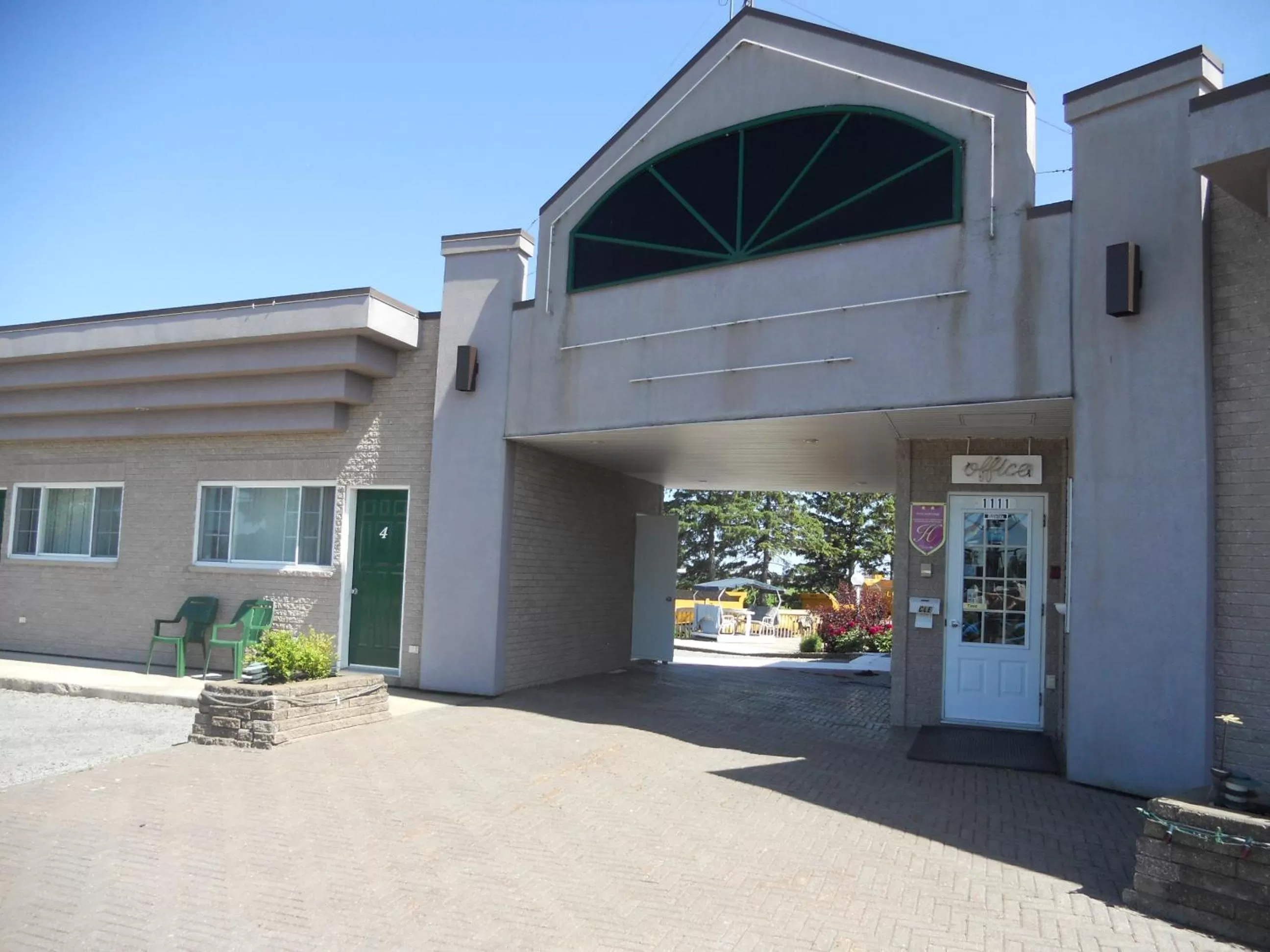Facade/entrance in Motel Normandie