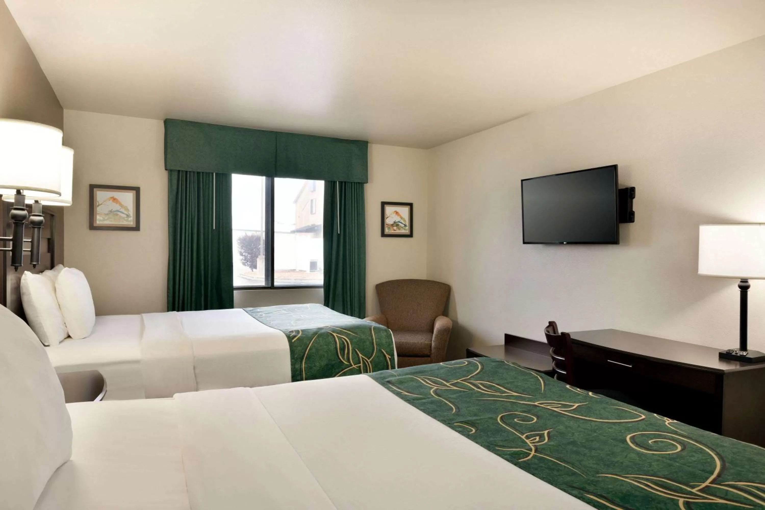 Double Room with Two Double Beds - Non-Smoking in Travelodge by Wyndham Dexter