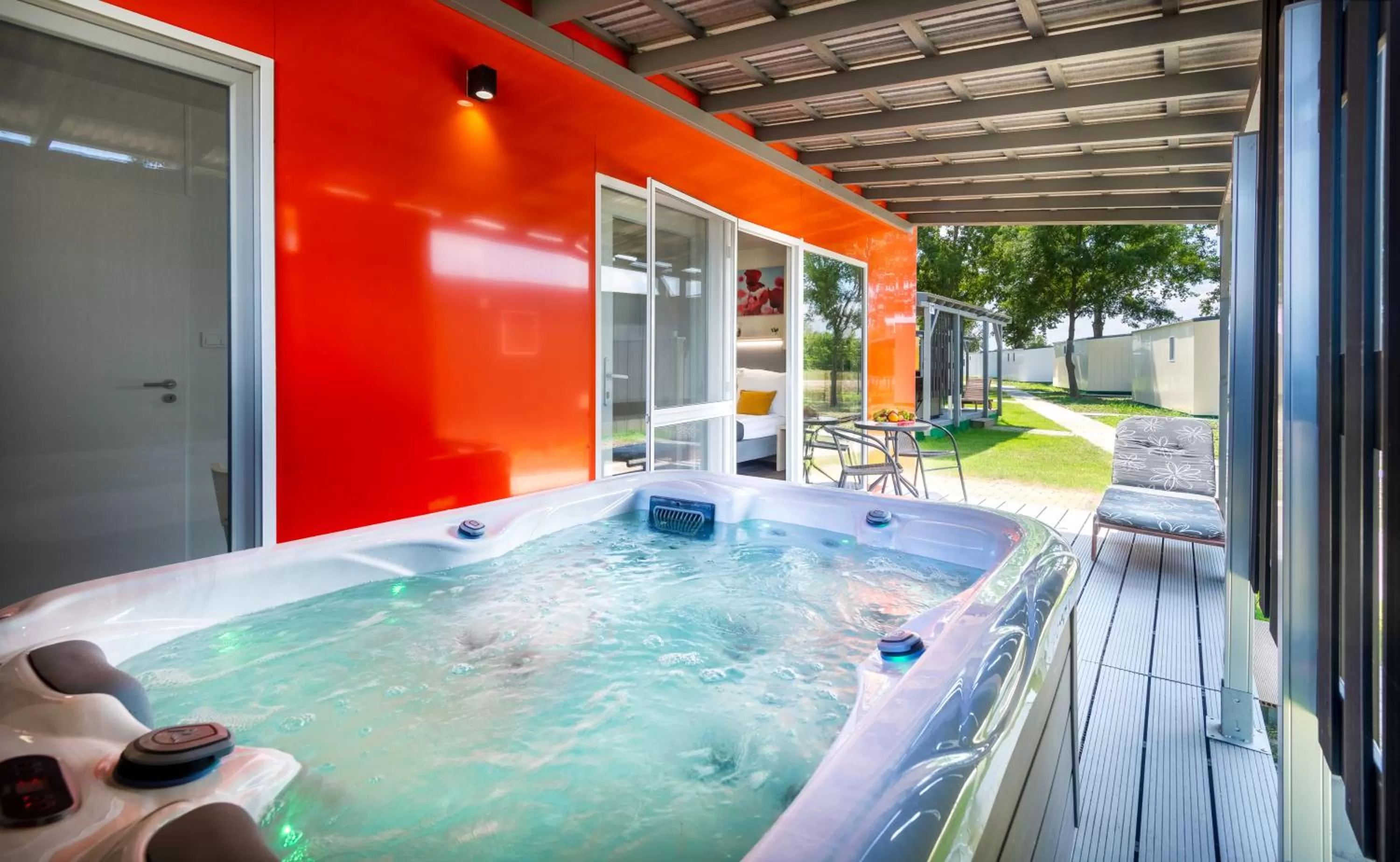 Hot Tub in Tisza-tó Apartmanpark